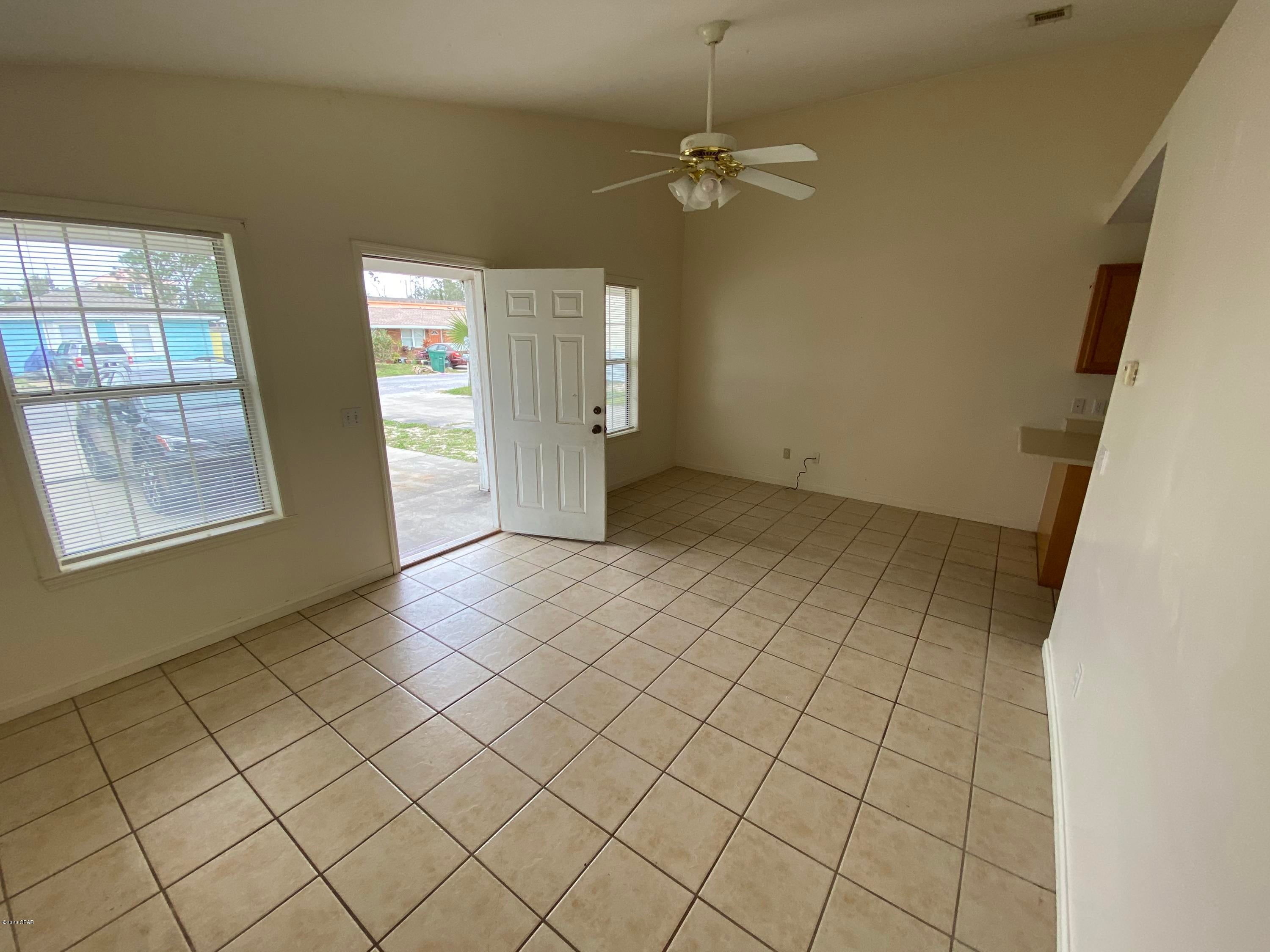 [No Recorded Subdiv] - Residential Lease