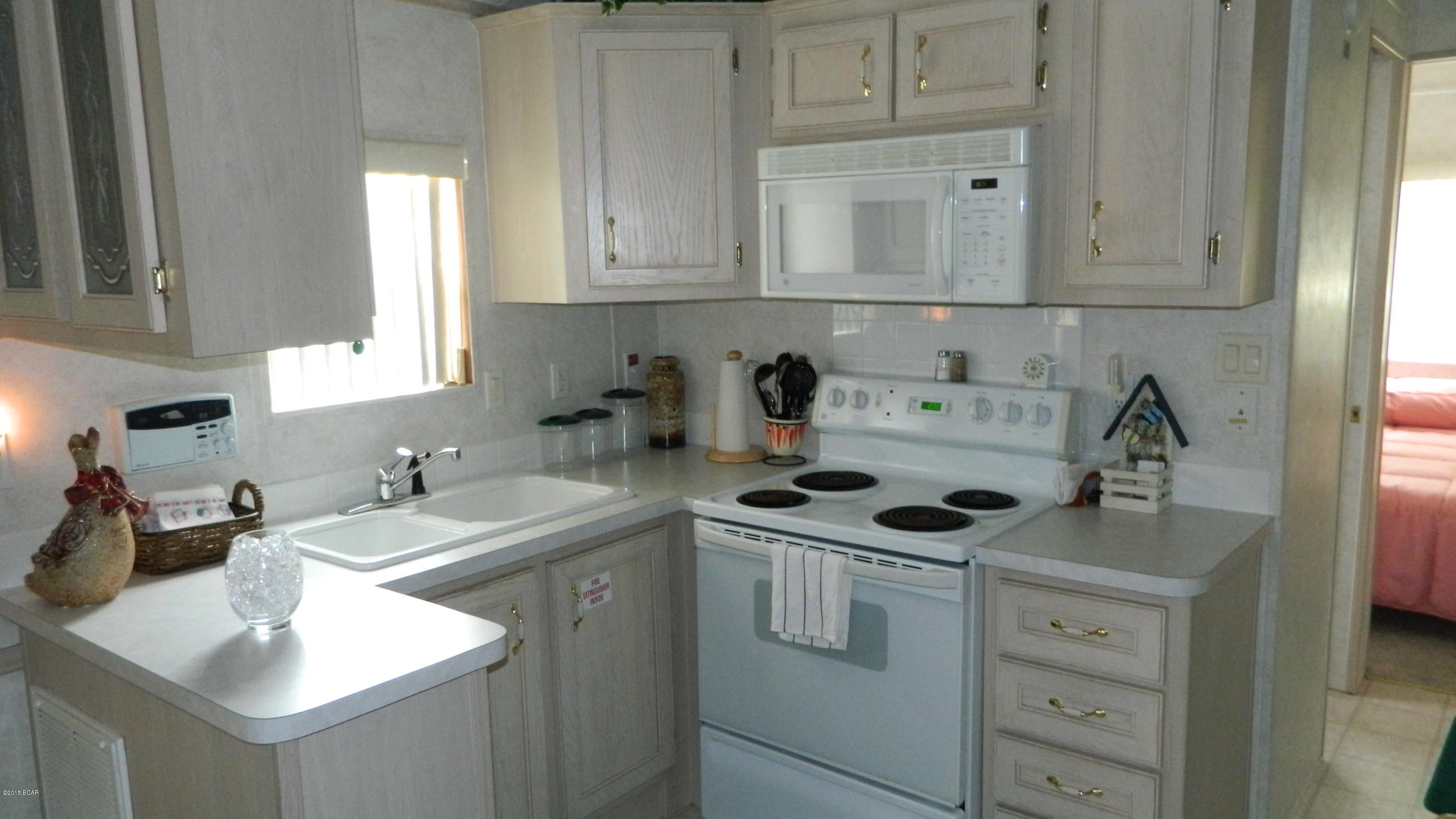Emerald Pointe Resort - Residential Lease