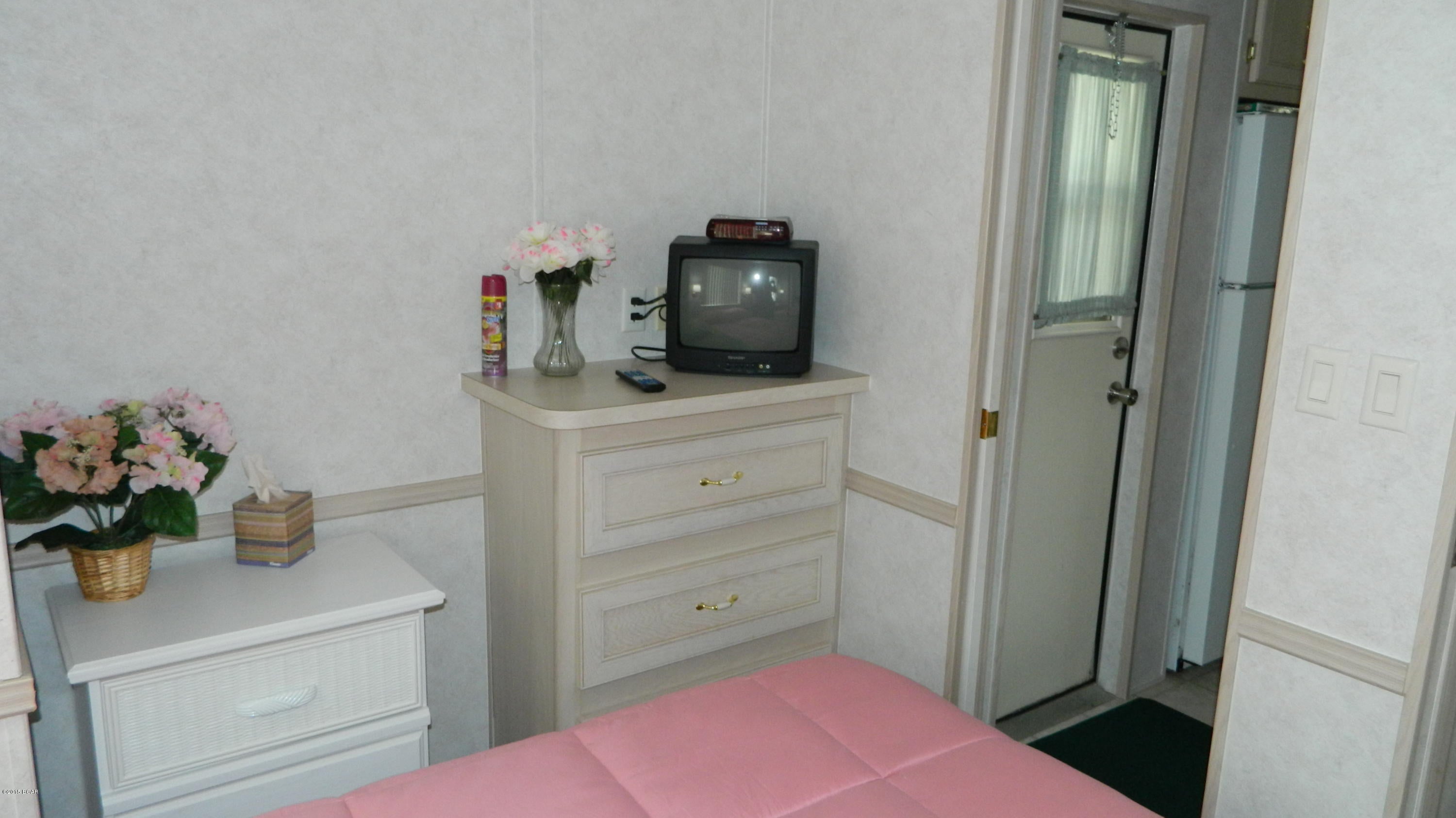 Emerald Pointe Resort - Residential Lease
