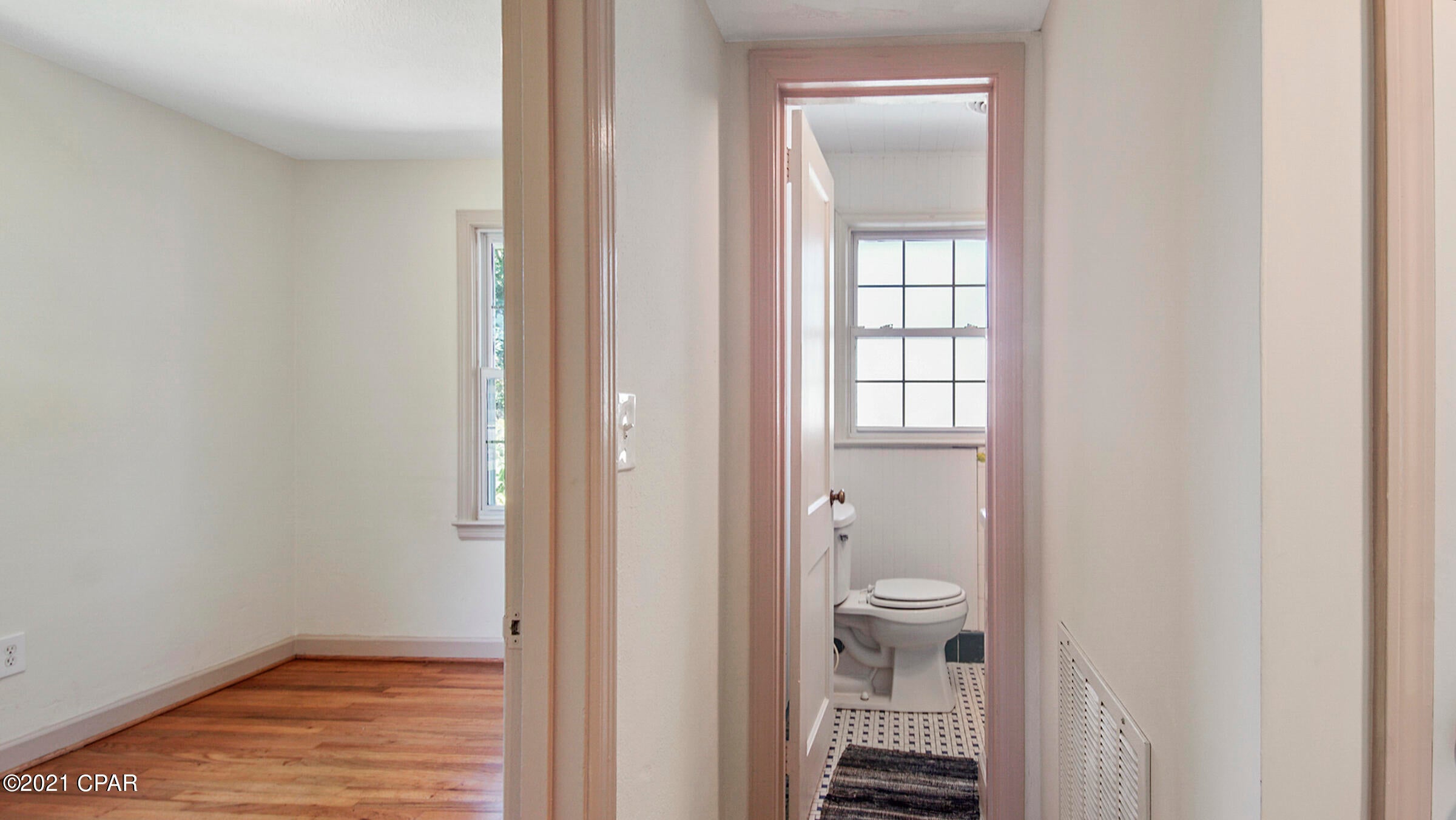Cove Terrace 2nd Add - Residential