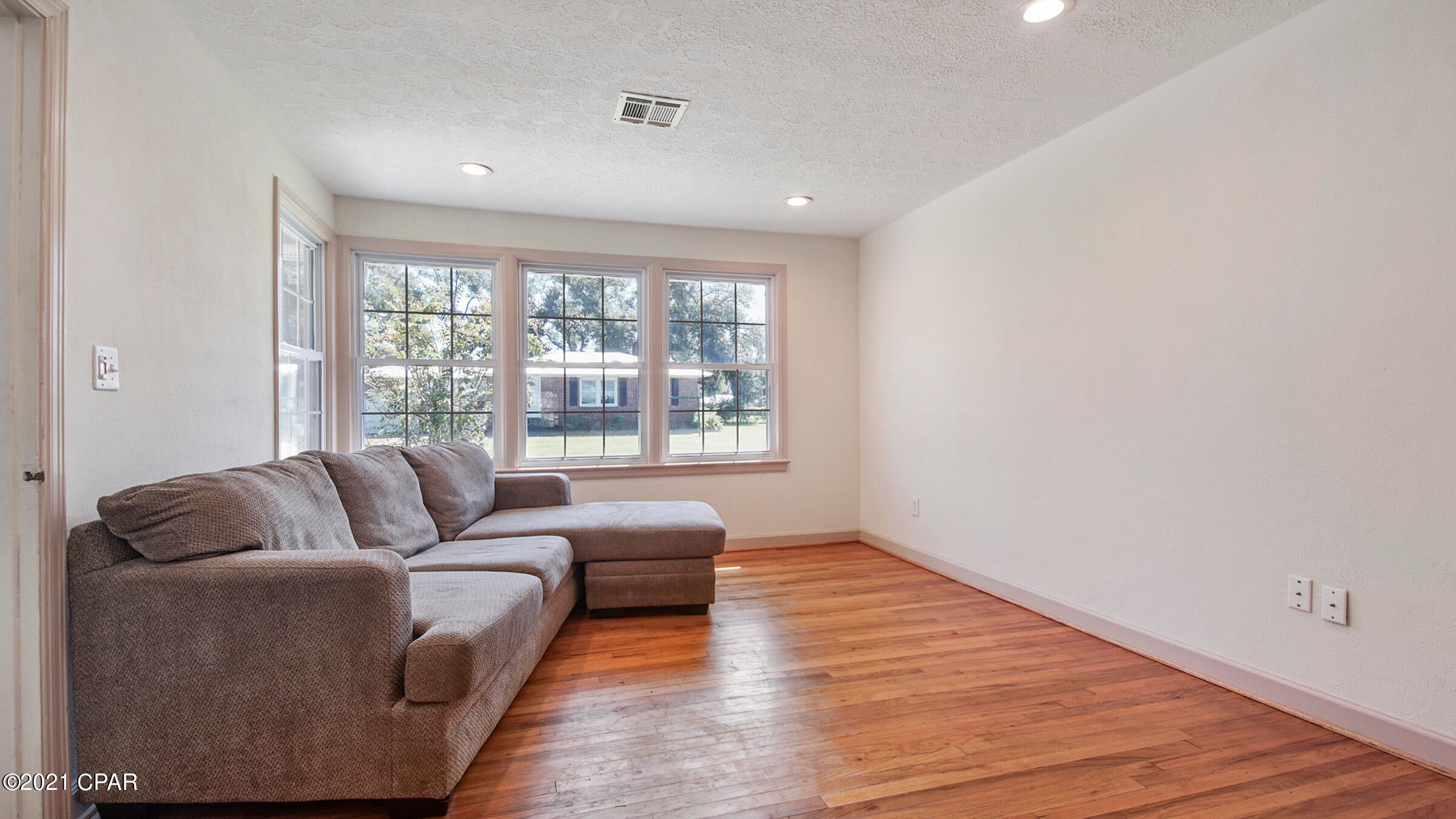 Cove Terrace 2nd Add - Residential