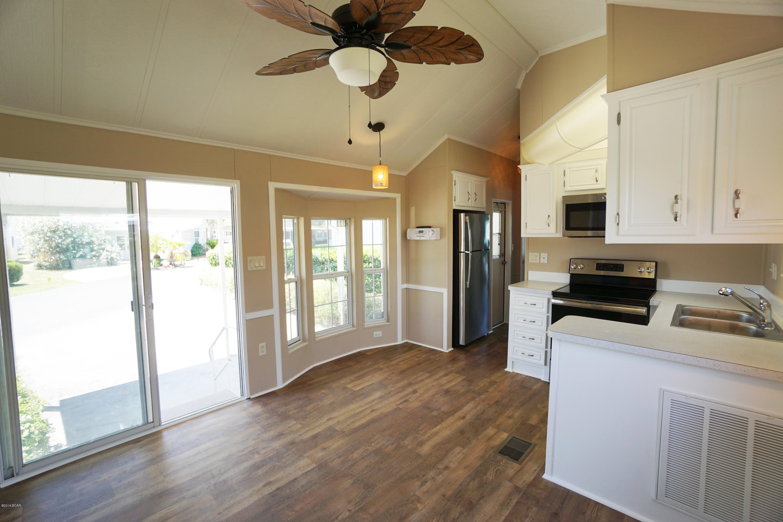 Emerald Pointe Resort - Residential