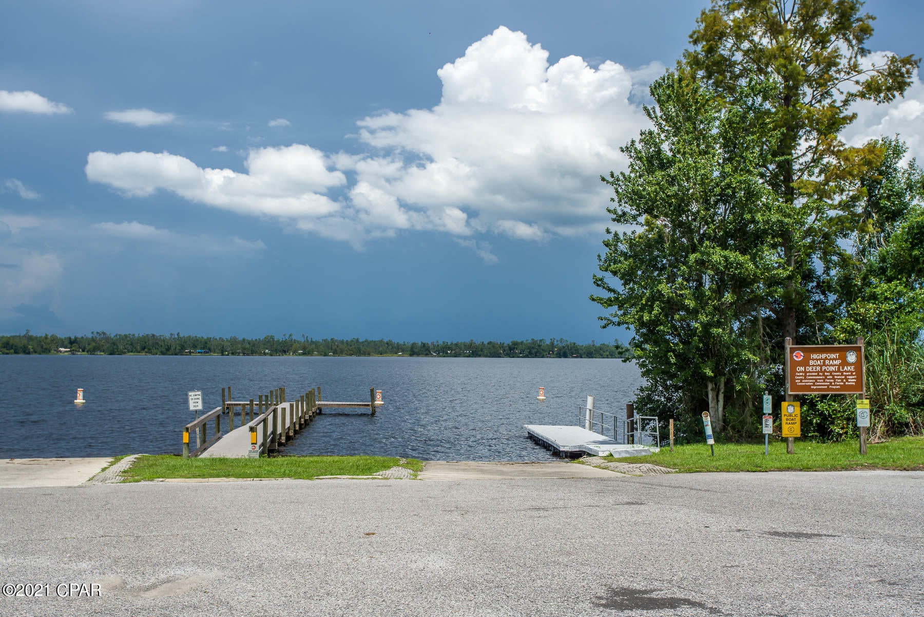 Deerpoint Estates - Residential