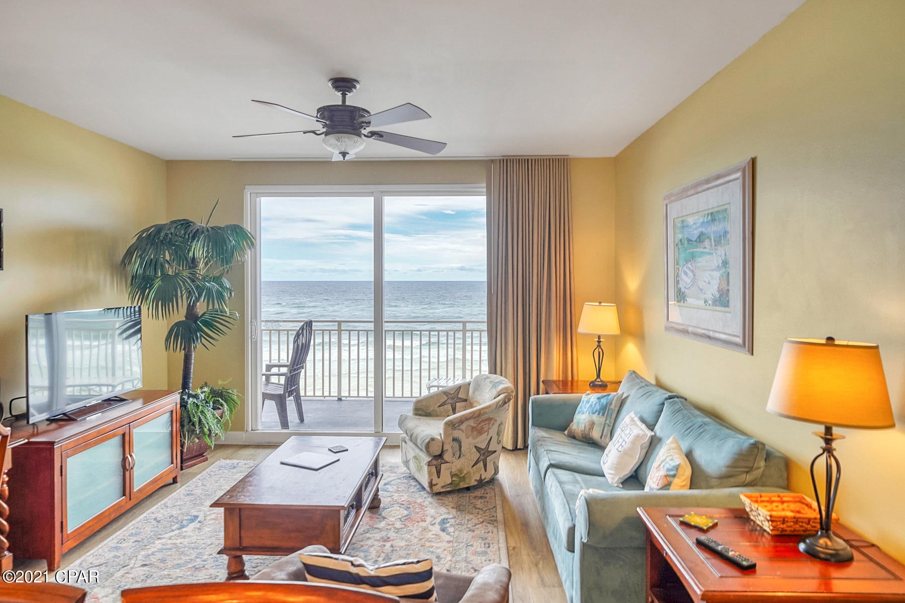 Splash Condo - Residential