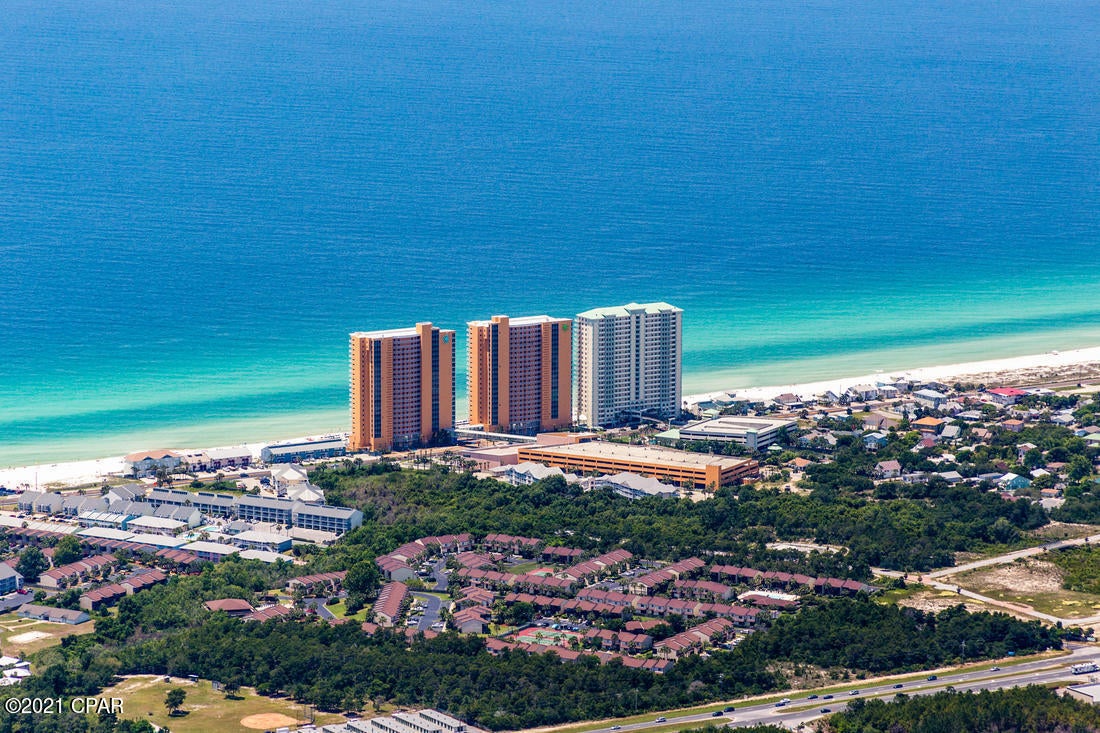 Splash Condo - Residential