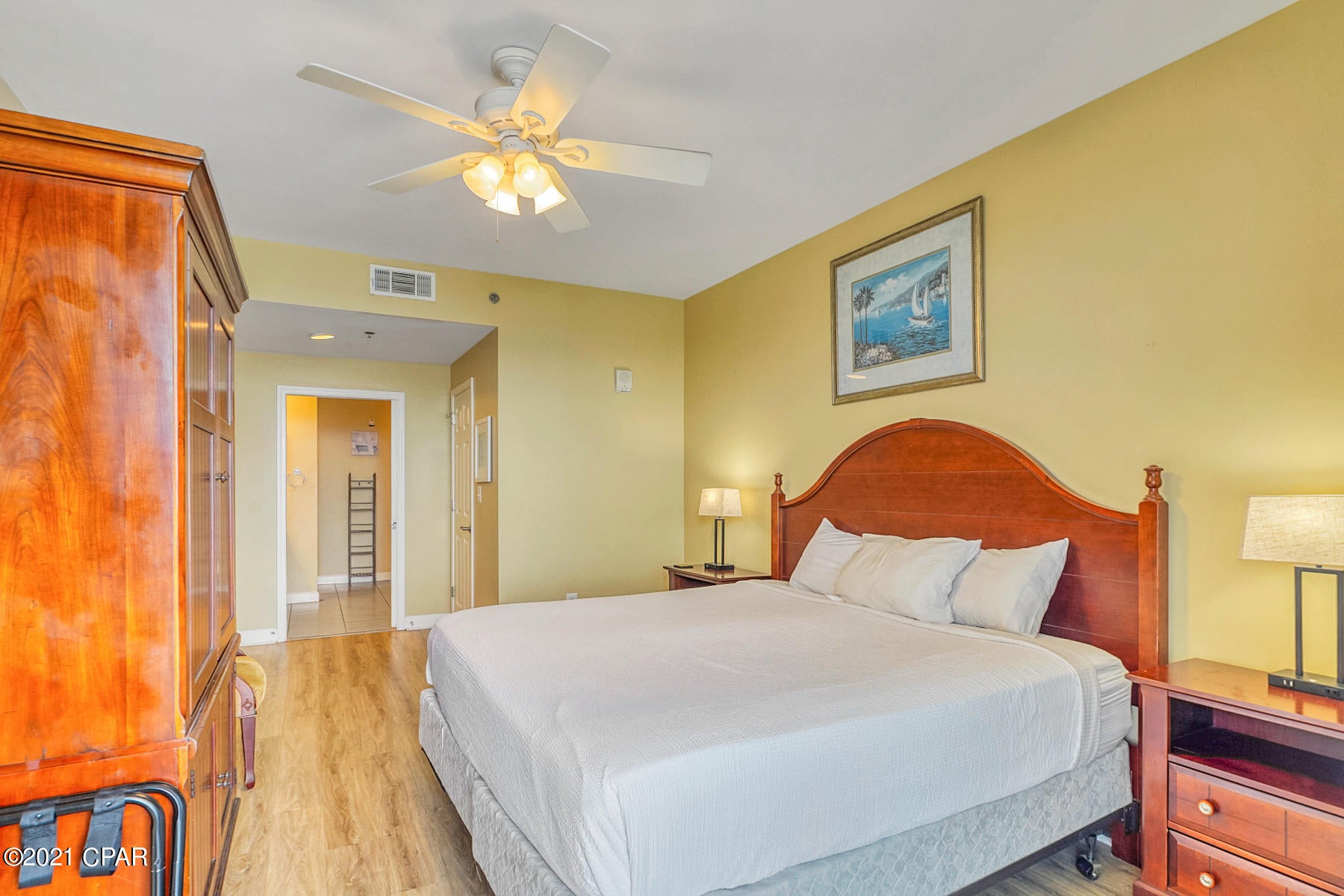 Splash Condo - Residential
