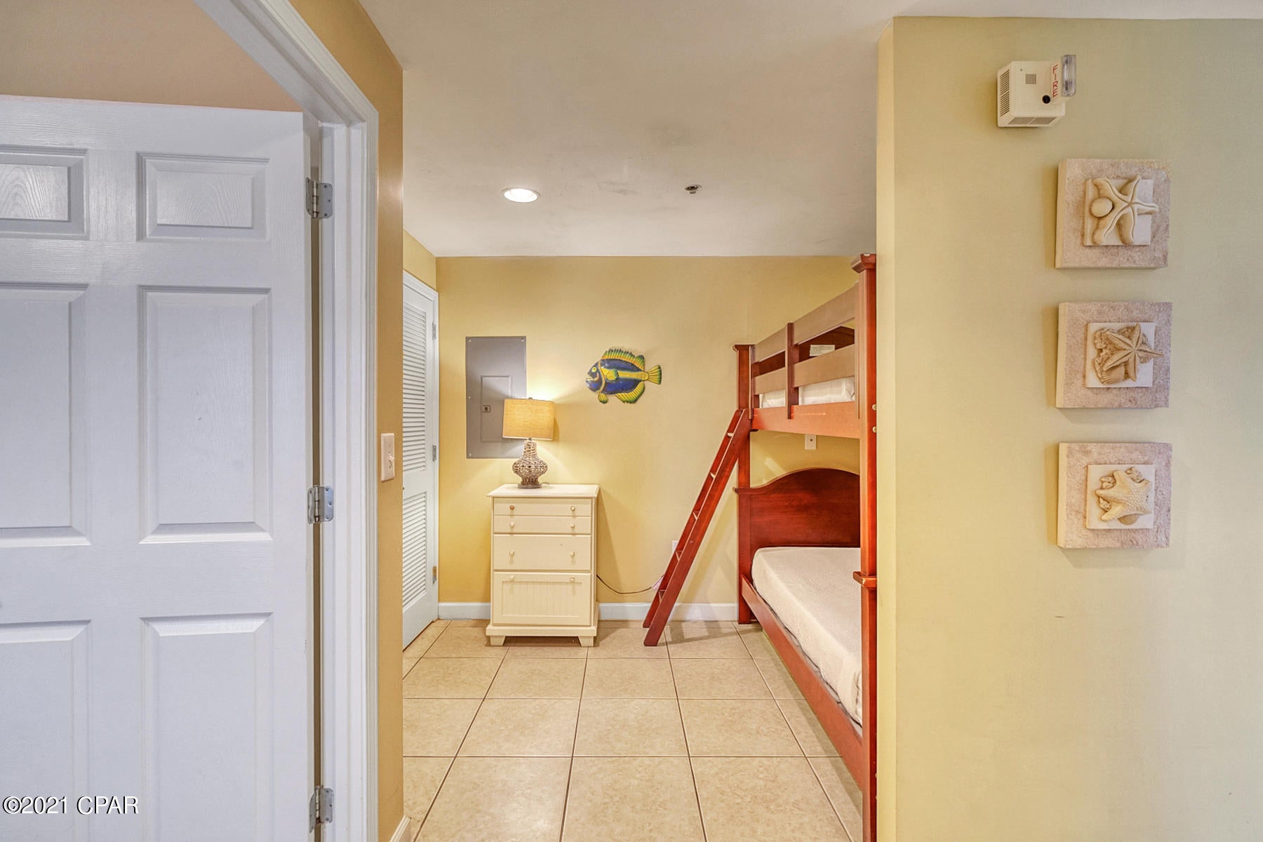 Splash Condo - Residential