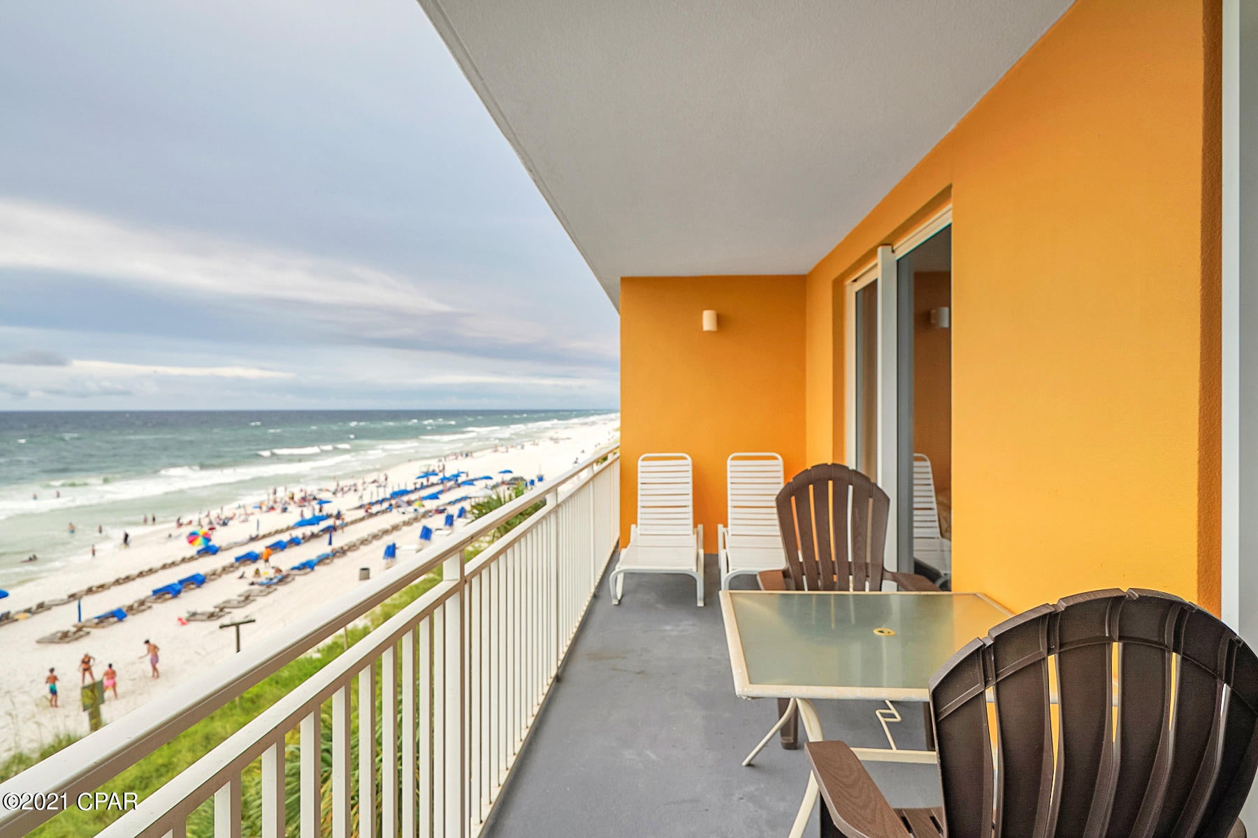 Splash Condo - Residential