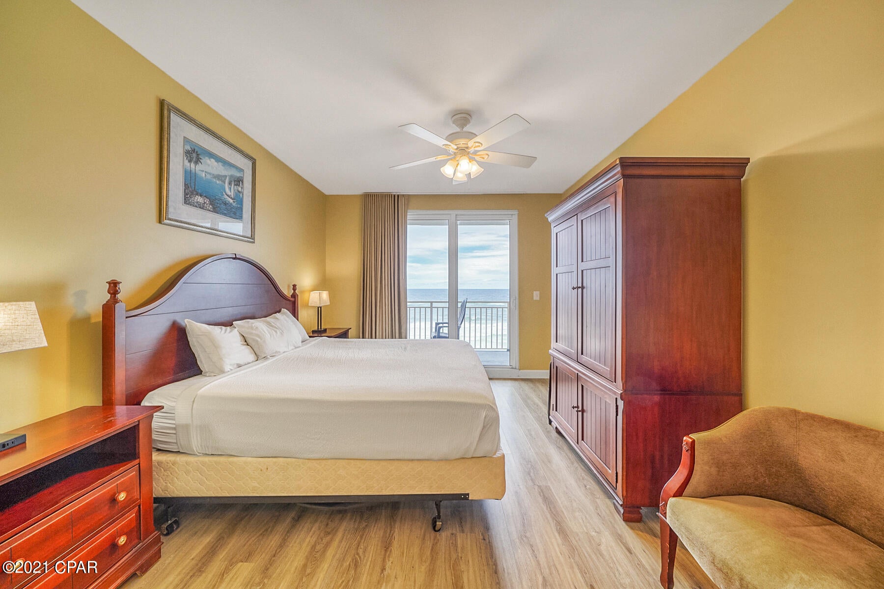 Splash Condo - Residential