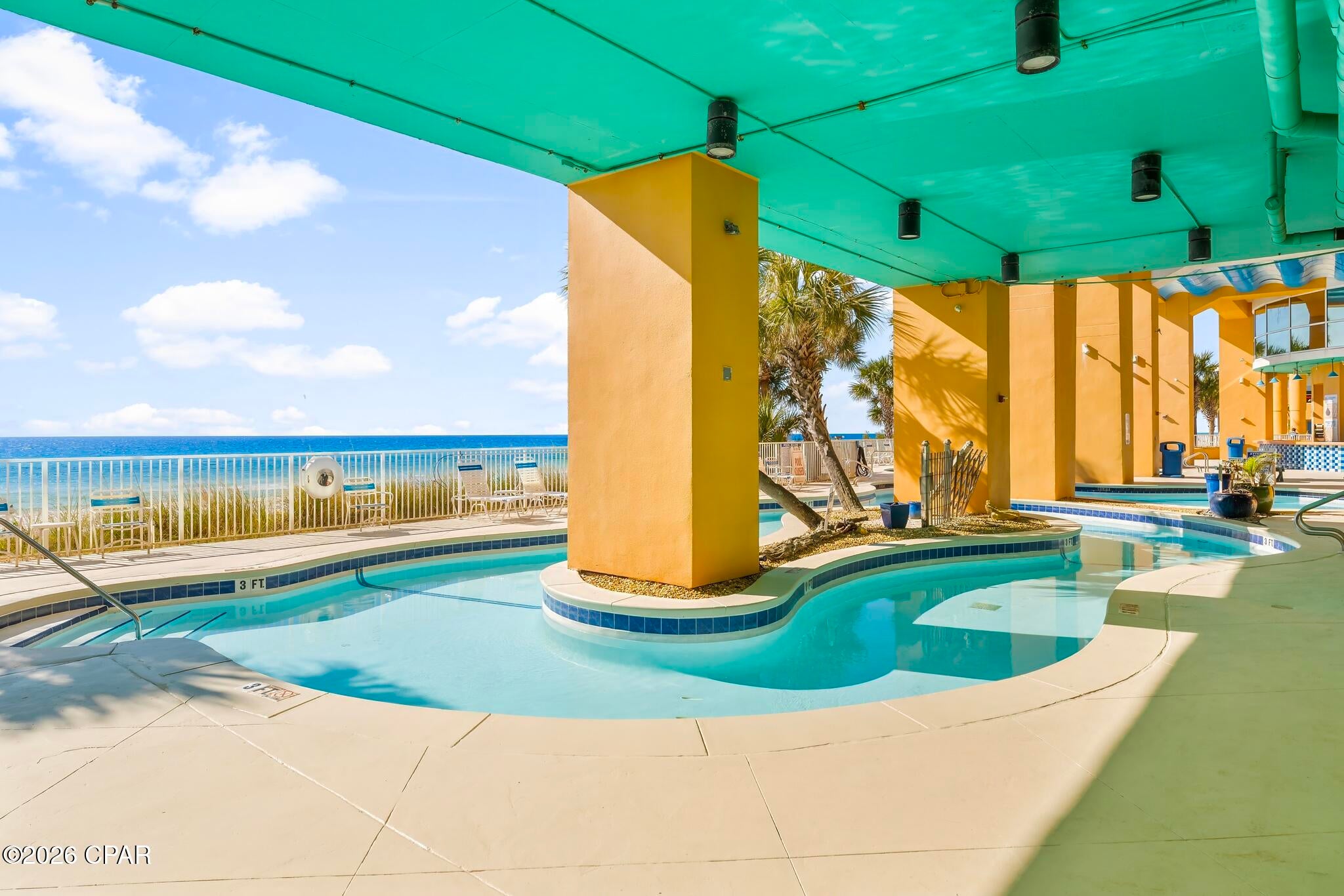 Splash Condo - Residential