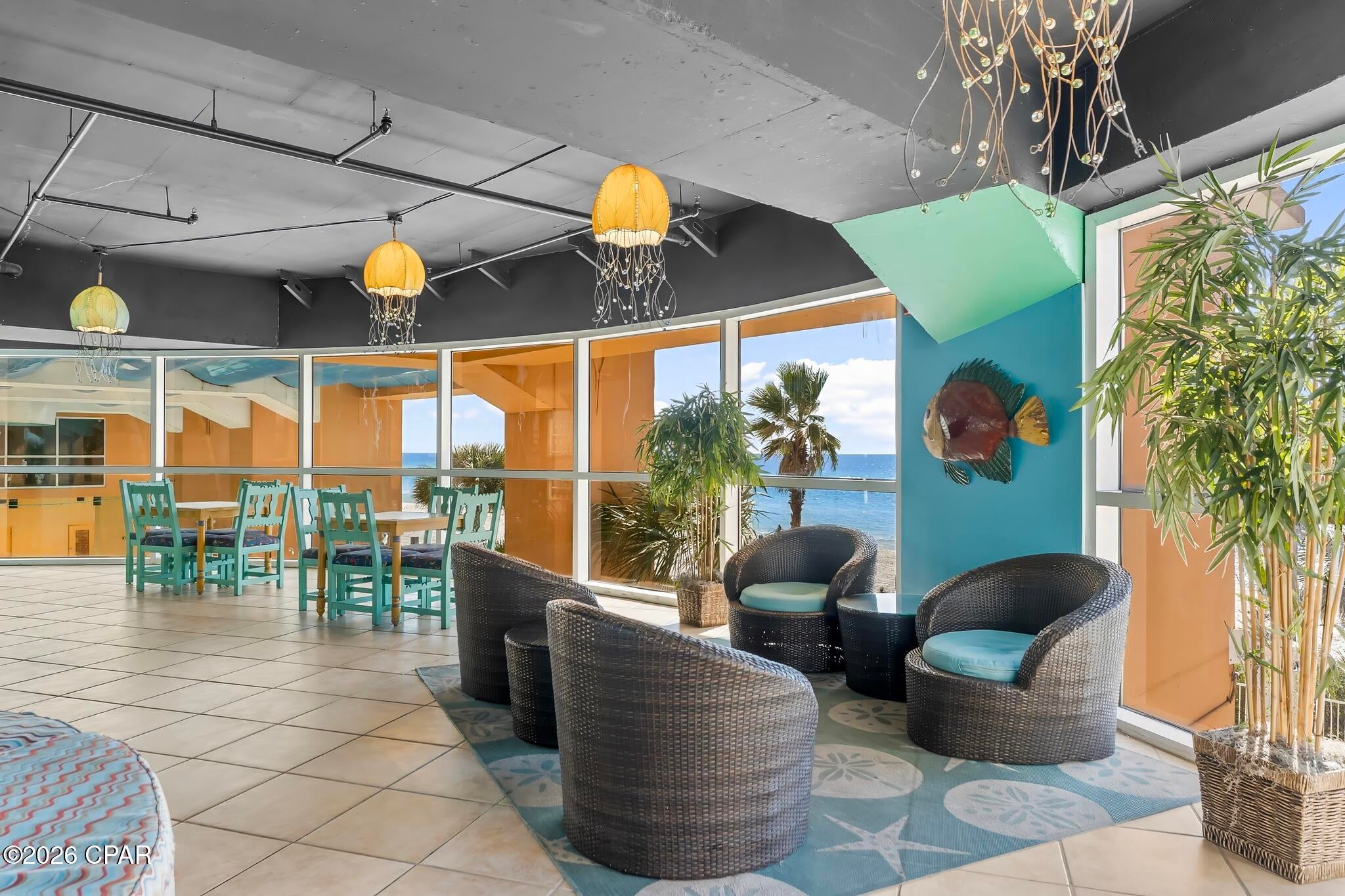 Splash Condo - Residential