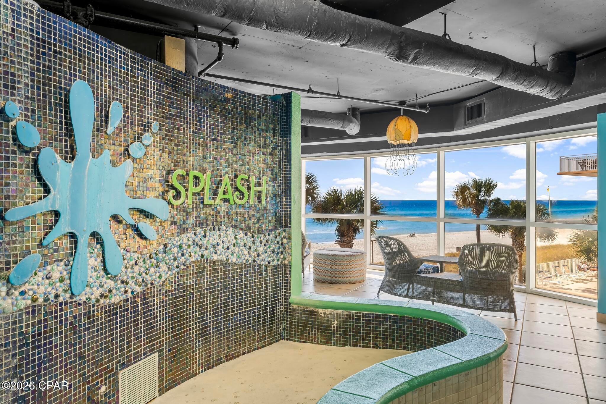 Splash Condo - Residential