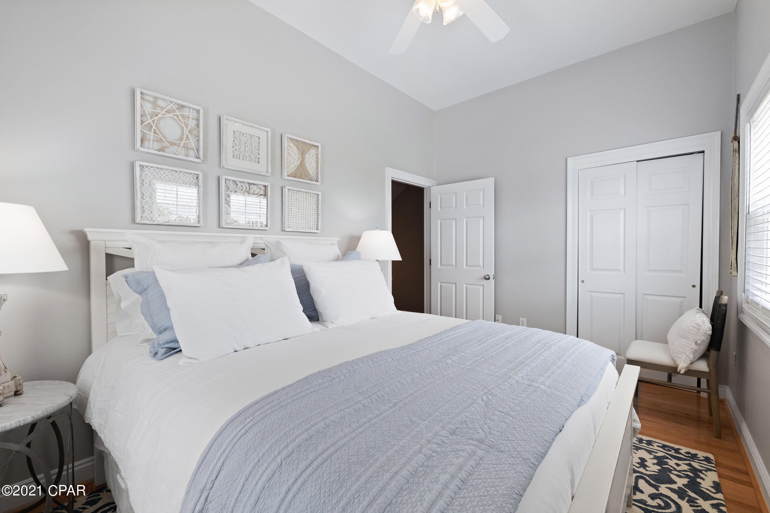 Summer Towne Cottage Condo Ph II - Residential