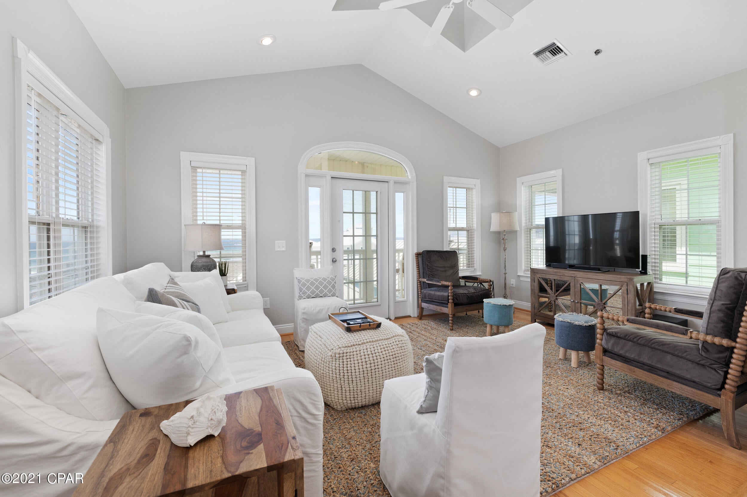 Summer Towne Cottage Condo Ph II - Residential