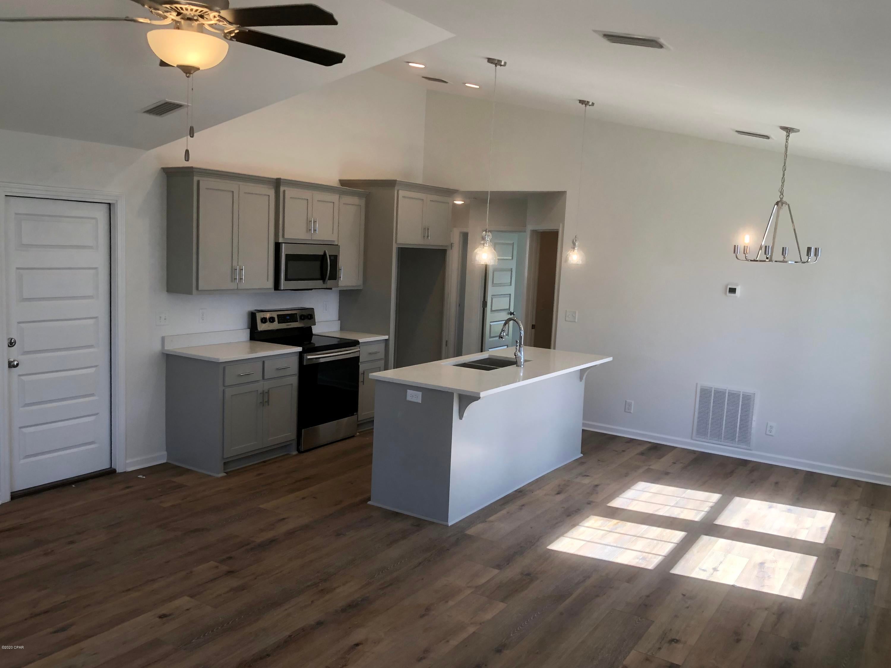 [No Recorded Subdiv] - Residential Lease