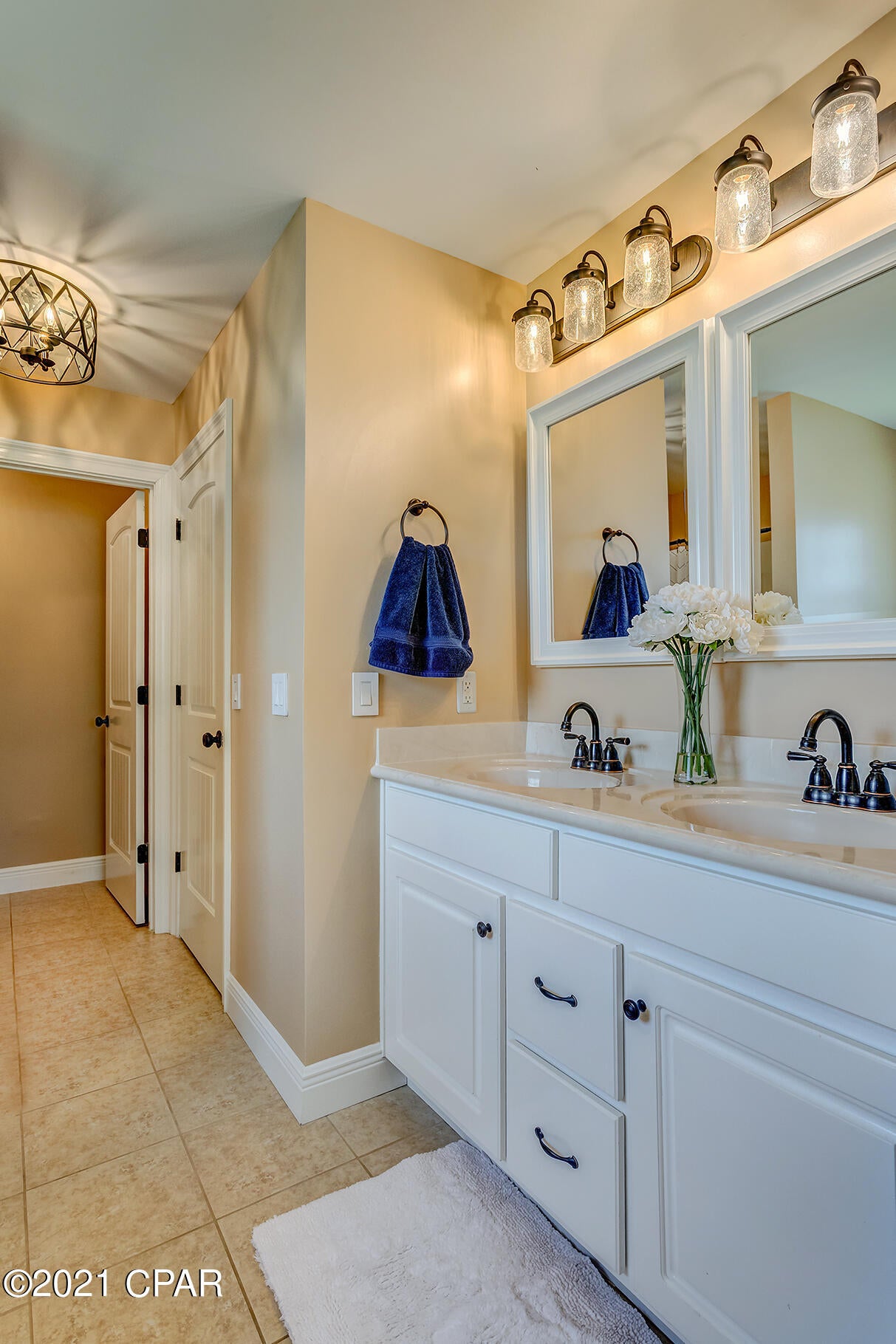 College Oaks - Residential