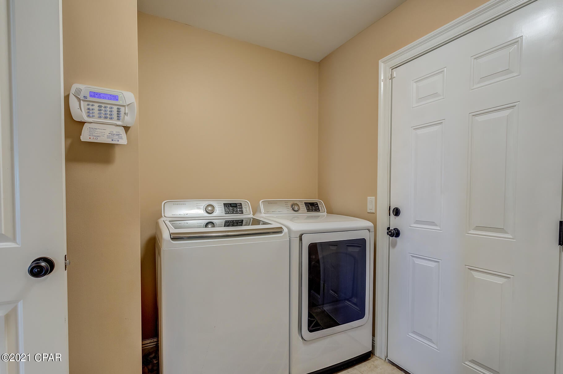 College Oaks - Residential