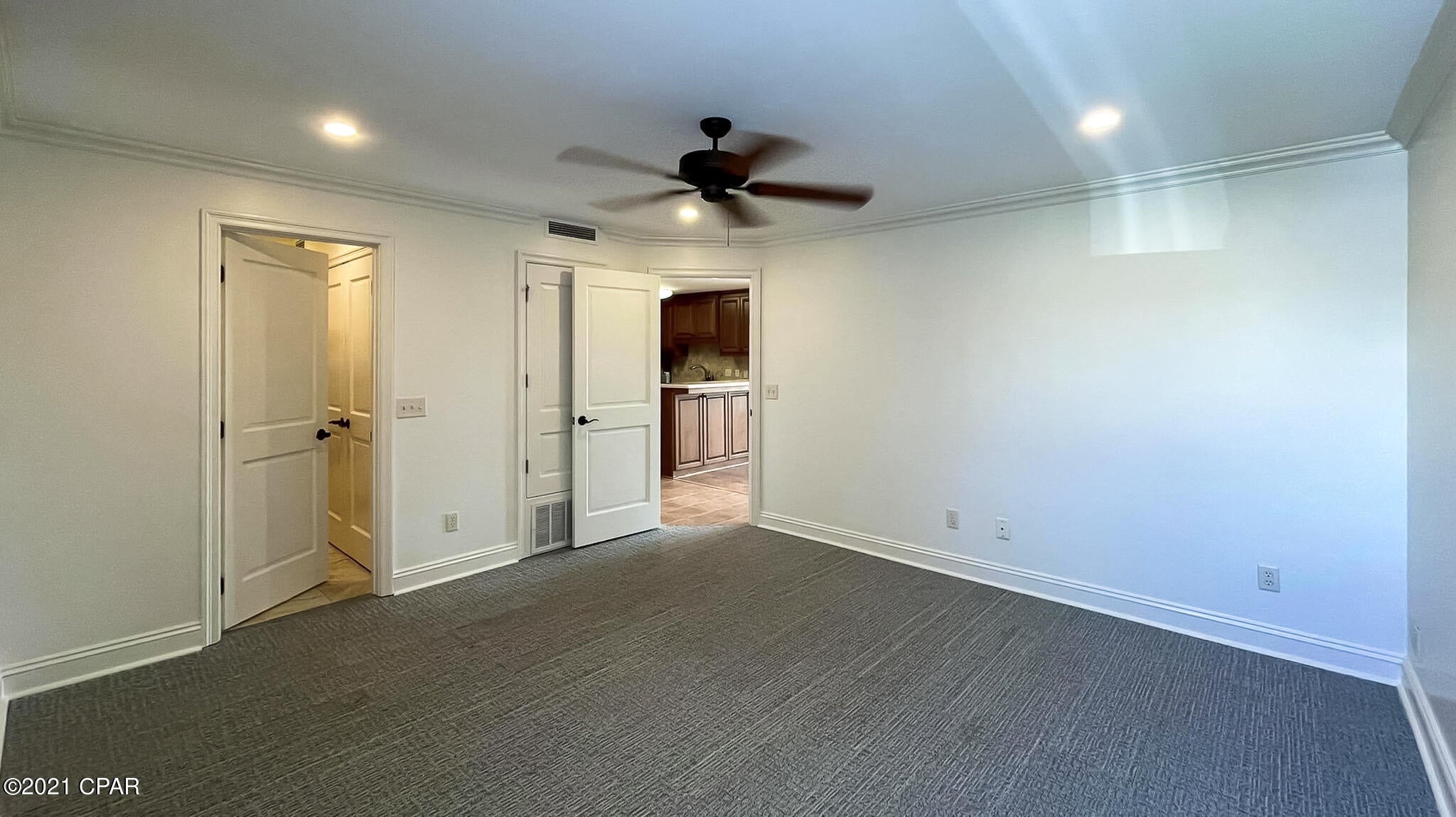 Bay Point Harbour Villas - Residential