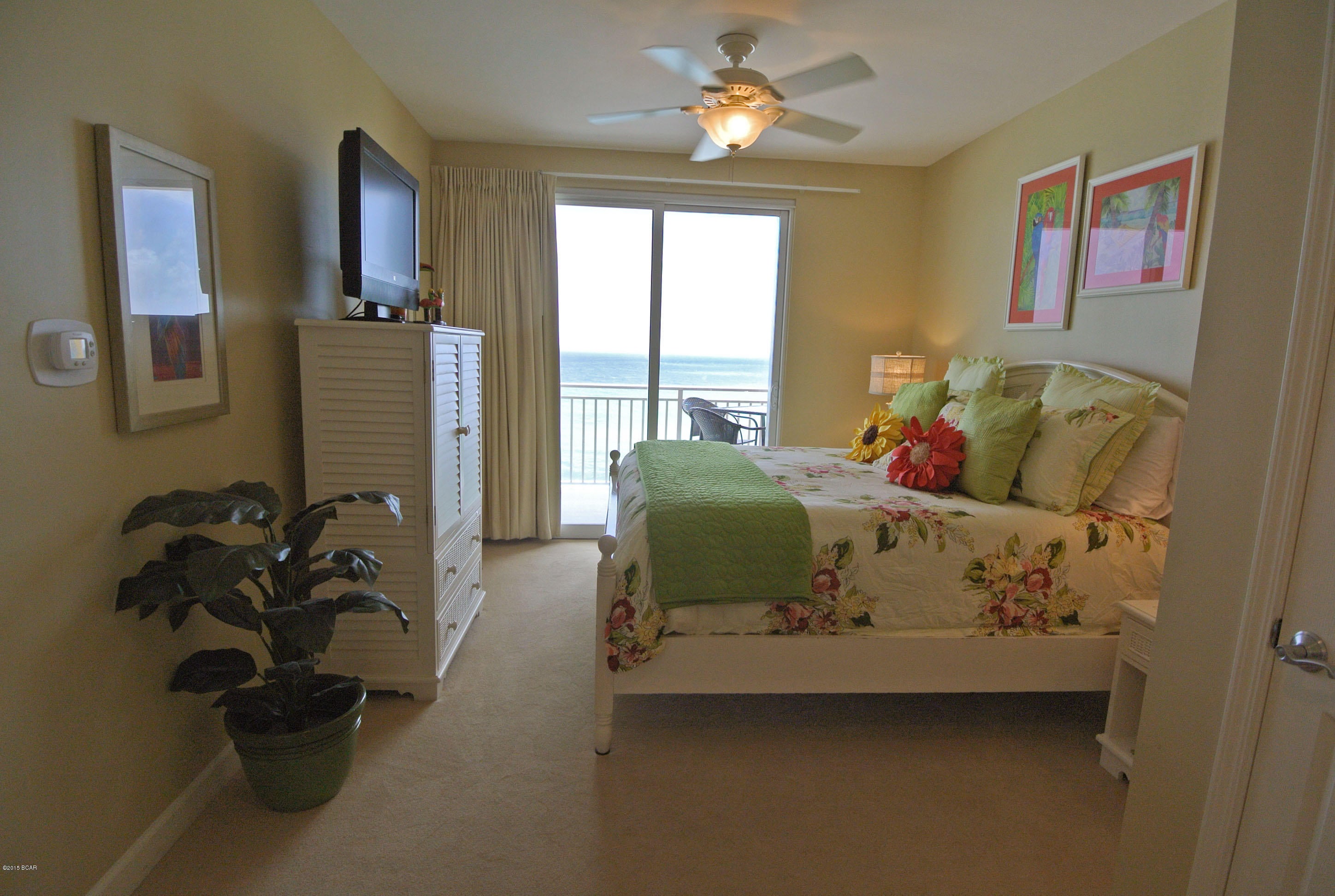 Splash Condo - Residential