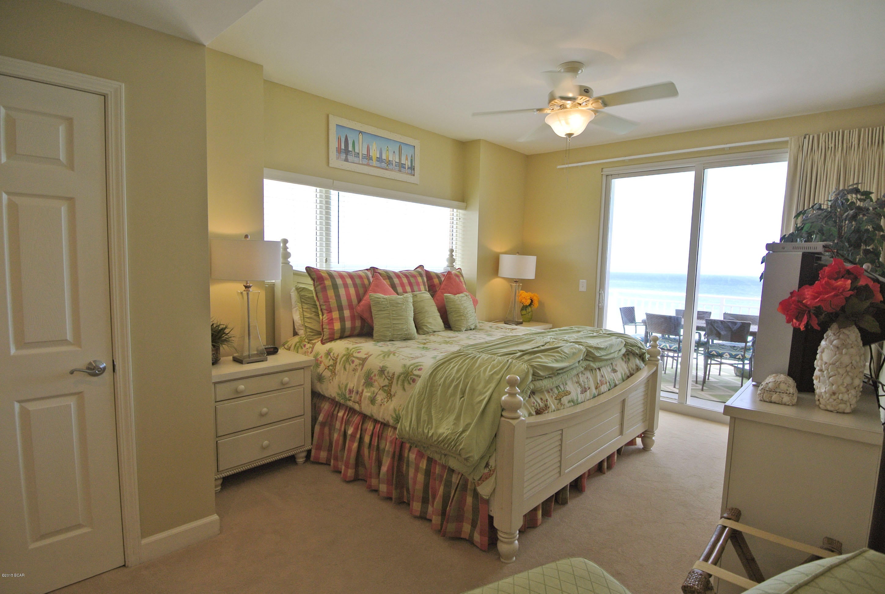 Splash Condo - Residential