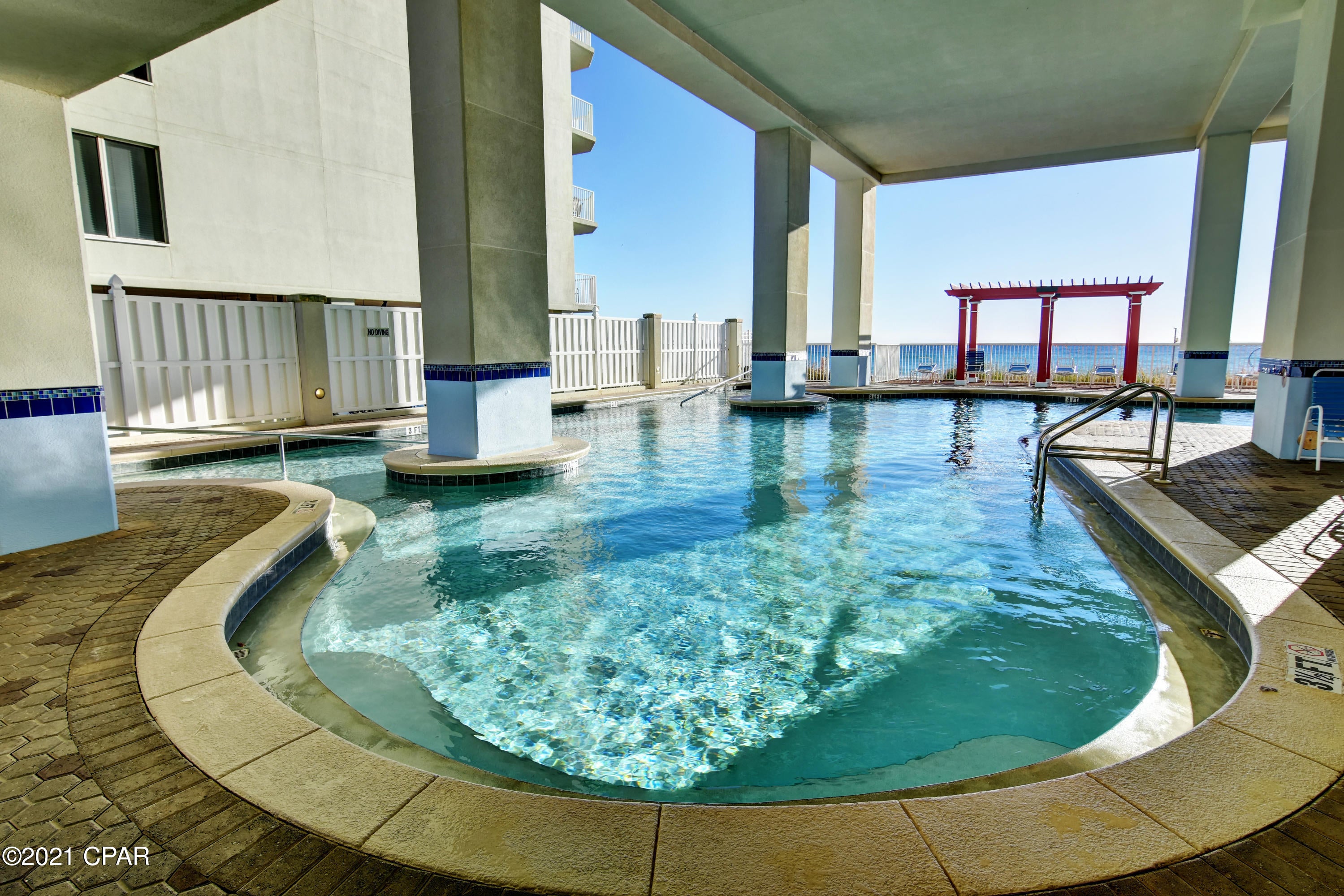 Majestic Beach Tower I - Residential