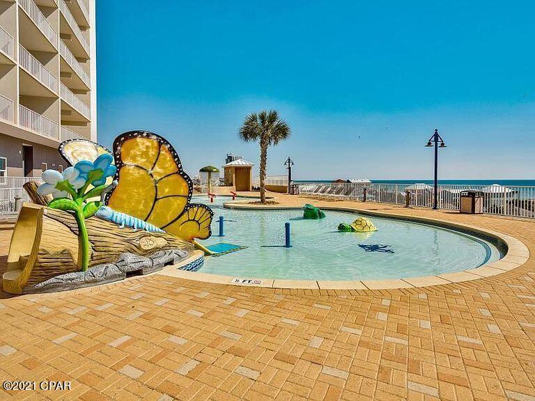 Laketown Wharf - Residential