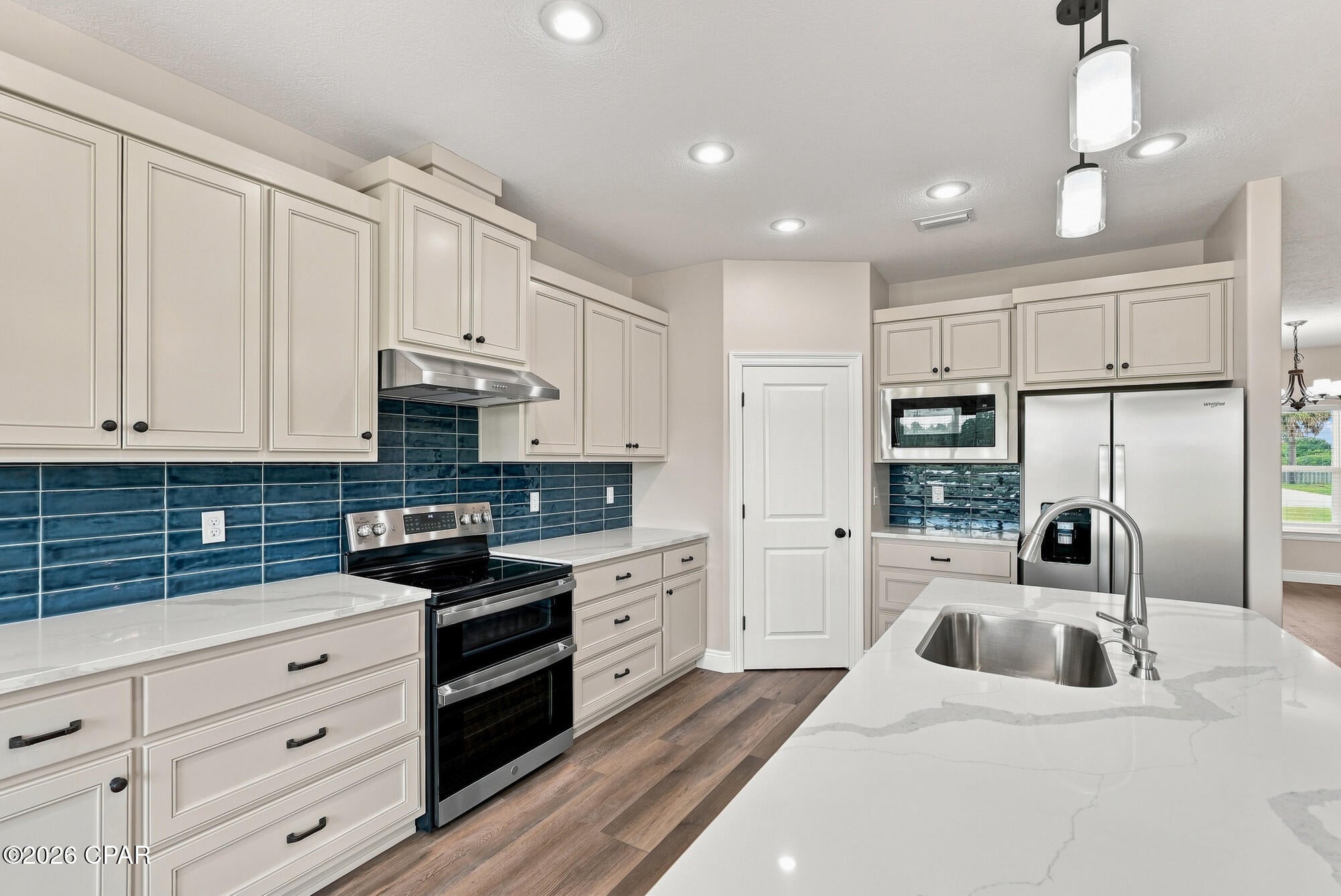Kirkland Manor - Residential