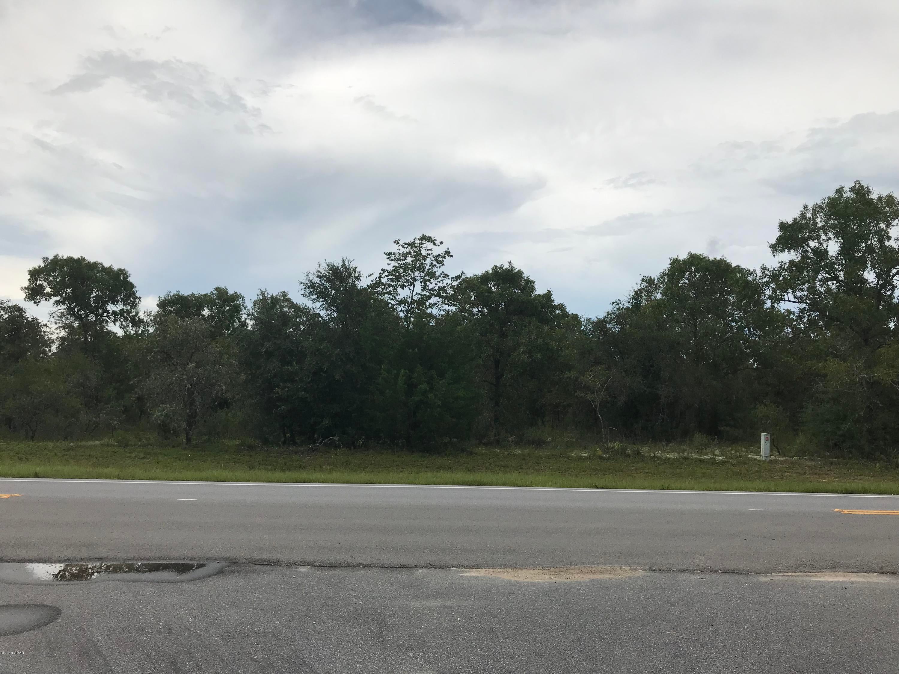 Residential Lot in the Beautiful Compass Lake in the Hills.  Close to an acre, right off a paved road.   This lot is in an area with neighbors and not far from Highway 167. There are many amenities available to the property owners of Compass Lake include pool, horseback riding, picnic areas and a public boat ramp. The lot to the right of this one is also for sale, giving anyone a great opportunity to spread out.  Drive by to see your future home site today!