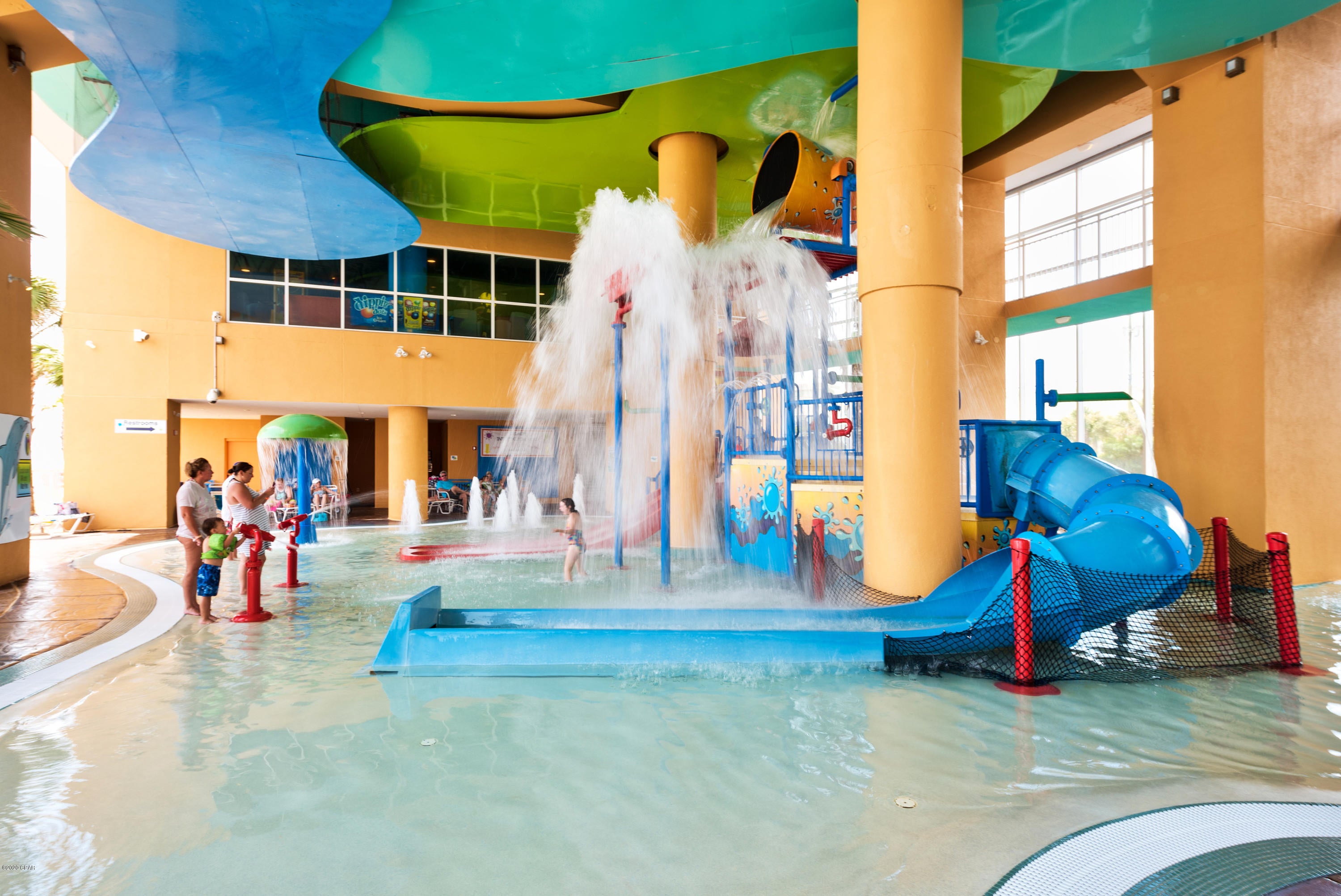 Splash Condo - Residential