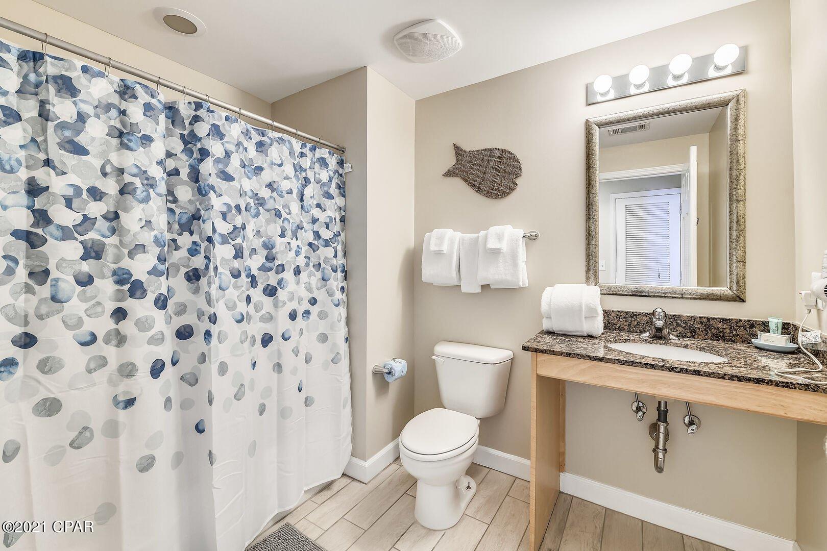 Splash Condo - Residential