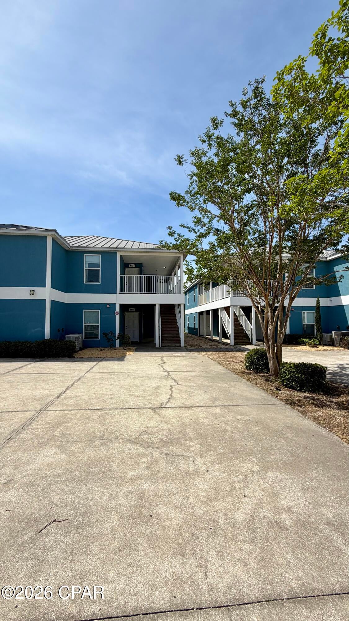 Bright 3-bedroom, 3-bath apartment in Panama City Beach, FL offers easy coastal living with durable LVP flooring throughout and an open living room layout that maximizes space. On-site laundry room and included trash service add everyday convenience. Located close to restaurants, shopping, and the beach, the unit provides straightforward access to local amenities and recreation.