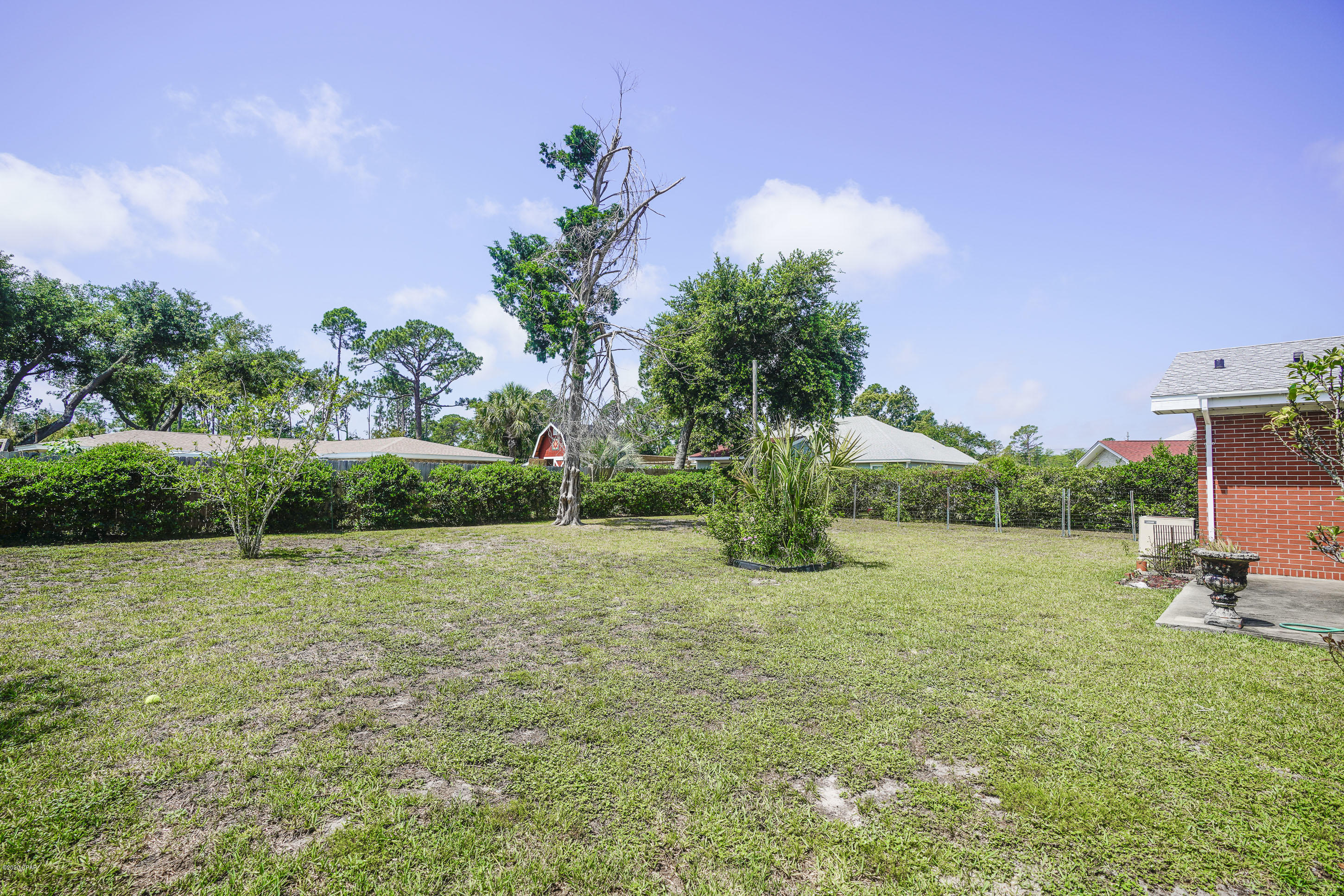 Woodlawn Unit 4 - Residential Lease