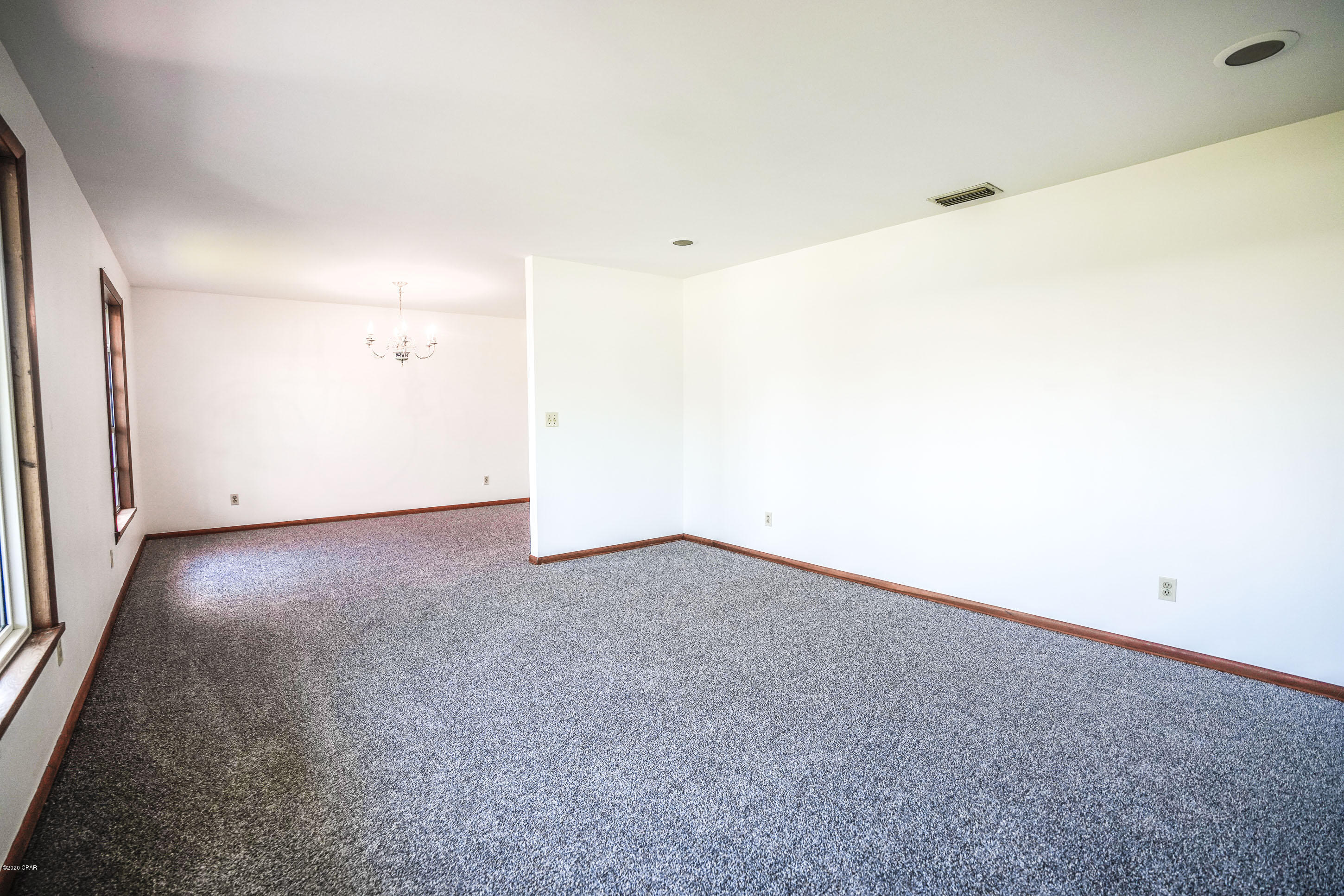 Woodlawn Unit 4 - Residential Lease