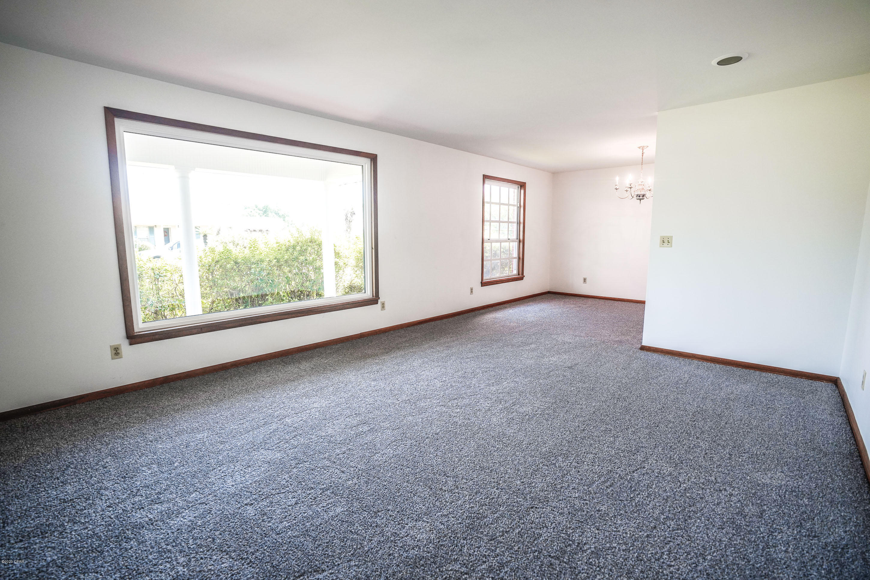 Woodlawn Unit 4 - Residential Lease