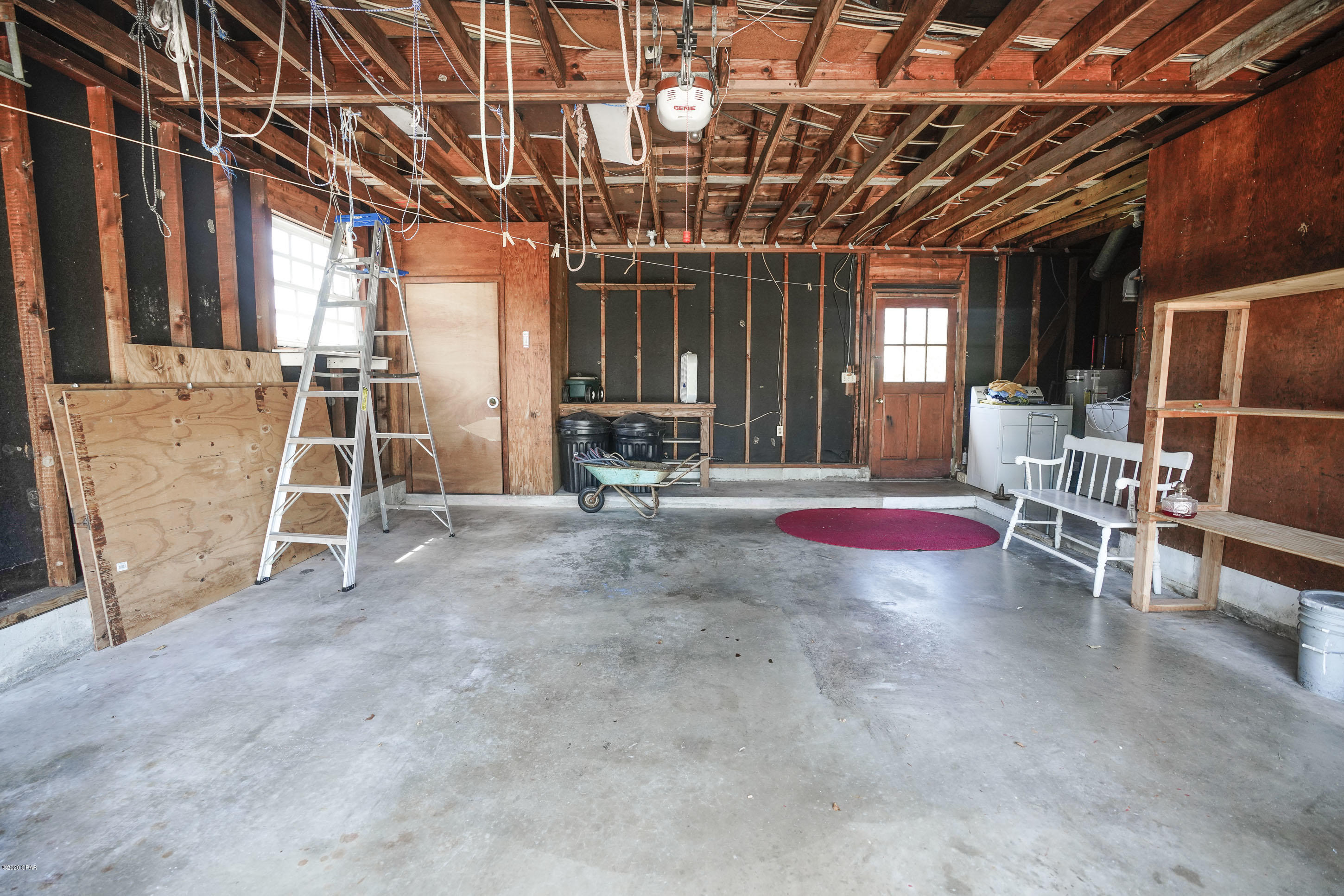 Woodlawn Unit 4 - Residential Lease