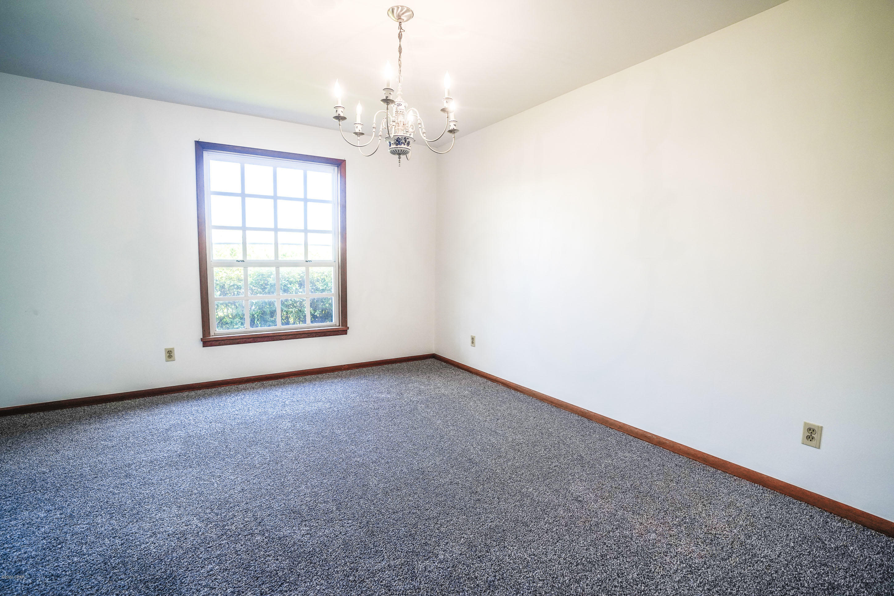 Woodlawn Unit 4 - Residential Lease
