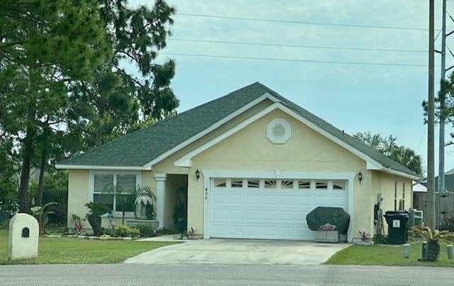 4 bedroom 2 bath POOL home on large corner lot. Entered for Comp purposes only.