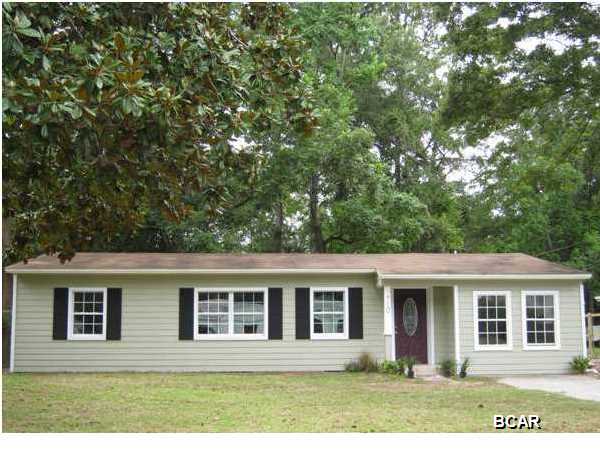 Just a block and a half from Lynn Haven Elementary School, this 3 Bedroom 2 Bath home has a large fenced in back yard. Home has a spacious living room and updated kitchen with granite countertops.