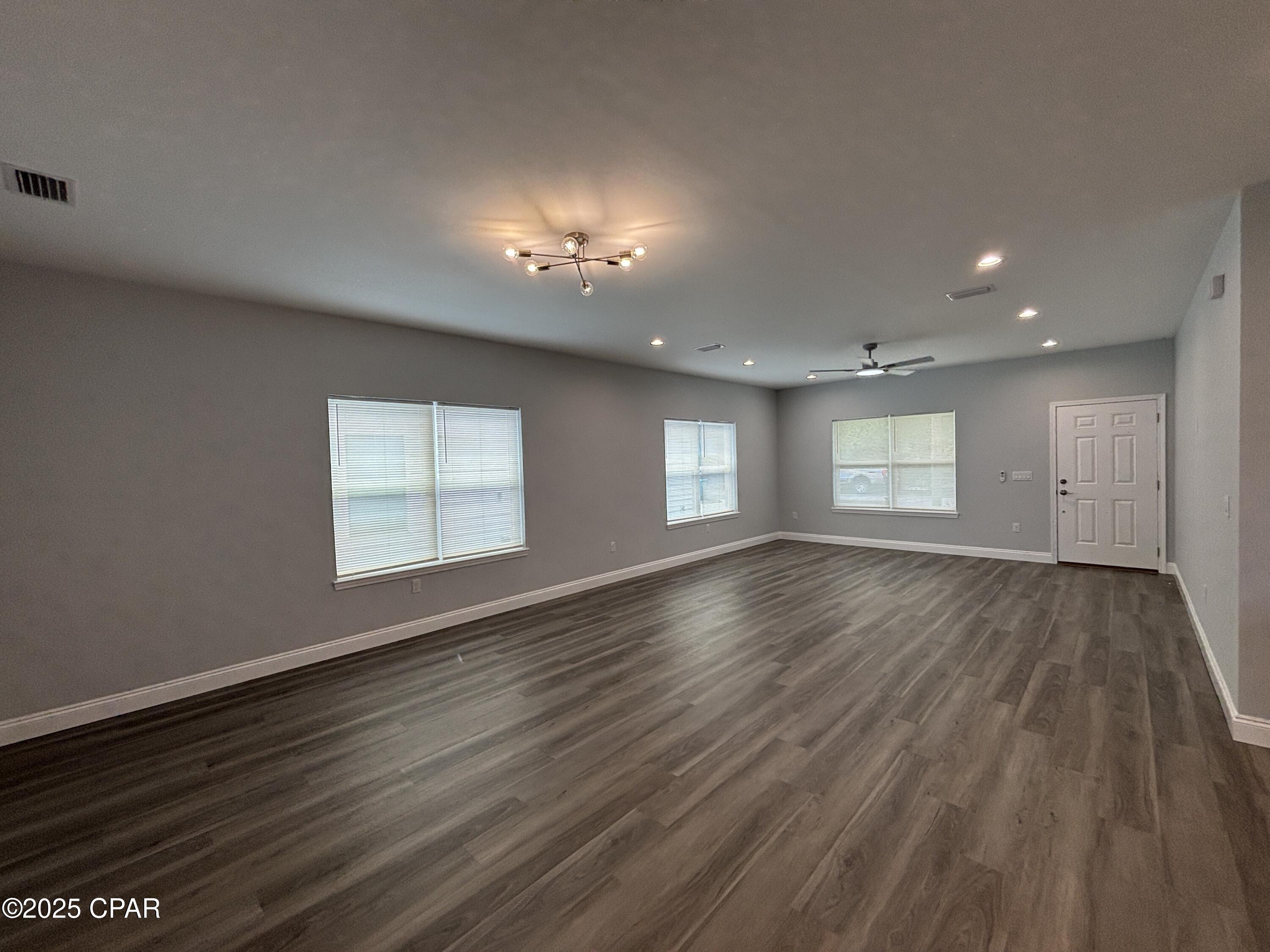 [No Recorded Subdiv] - Residential Lease