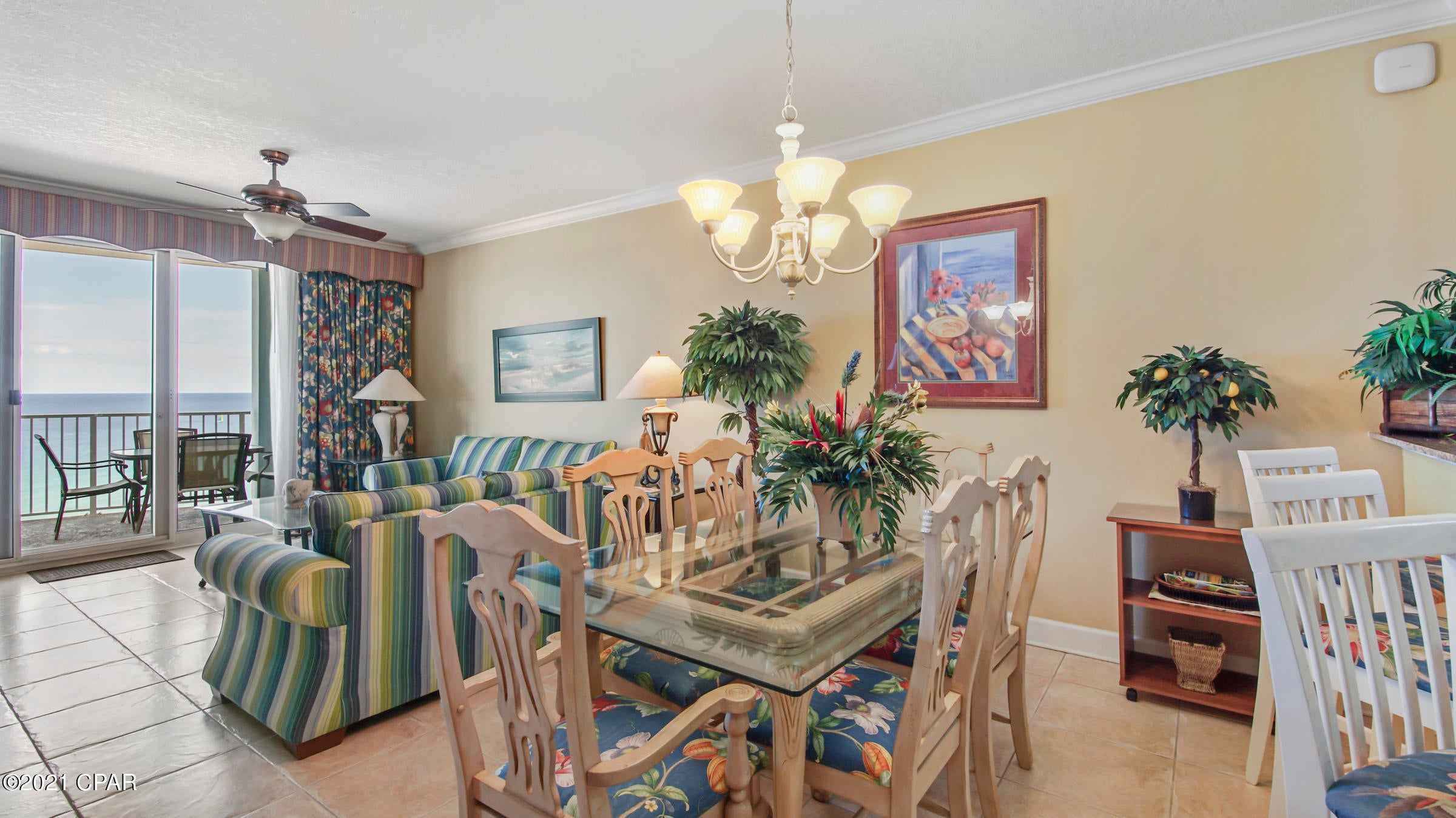 Twin Palms Resort - Residential