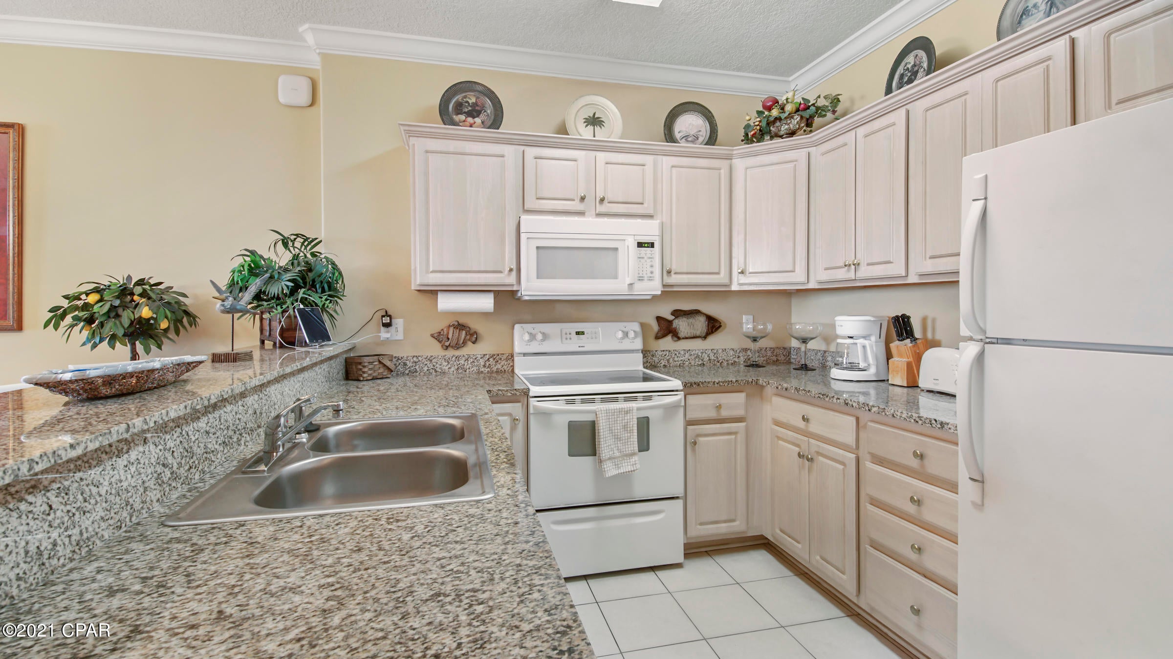Twin Palms Resort - Residential