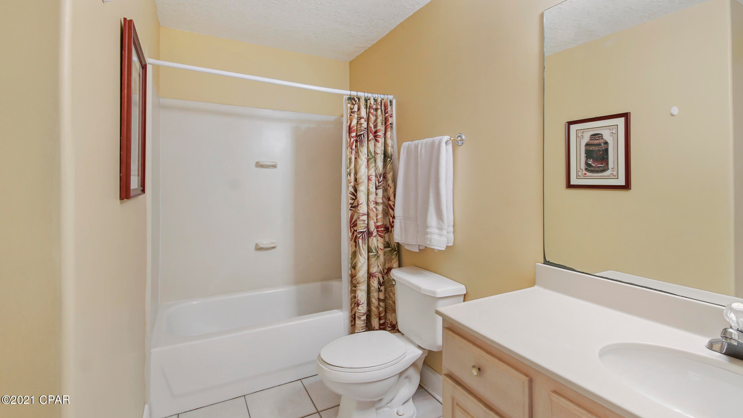 Twin Palms Resort - Residential