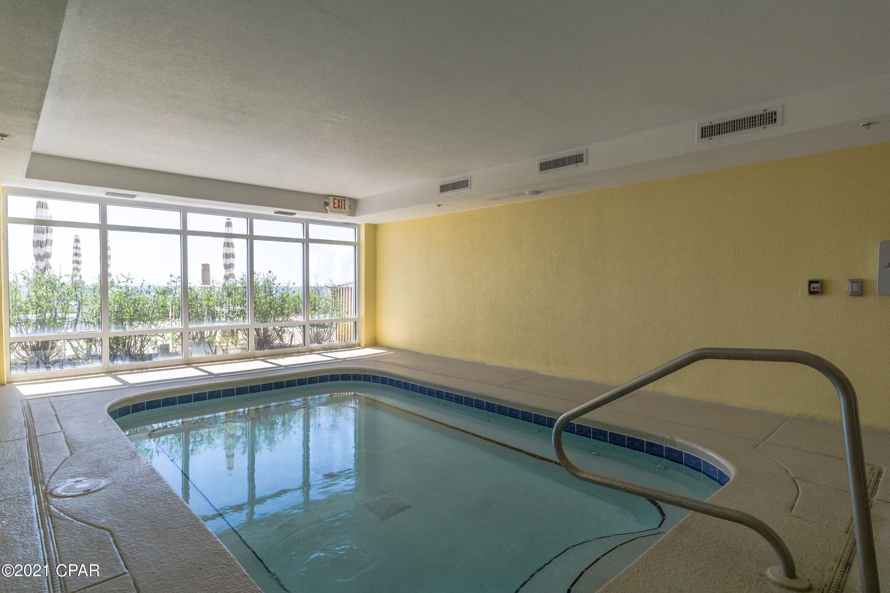 Twin Palms Resort - Residential