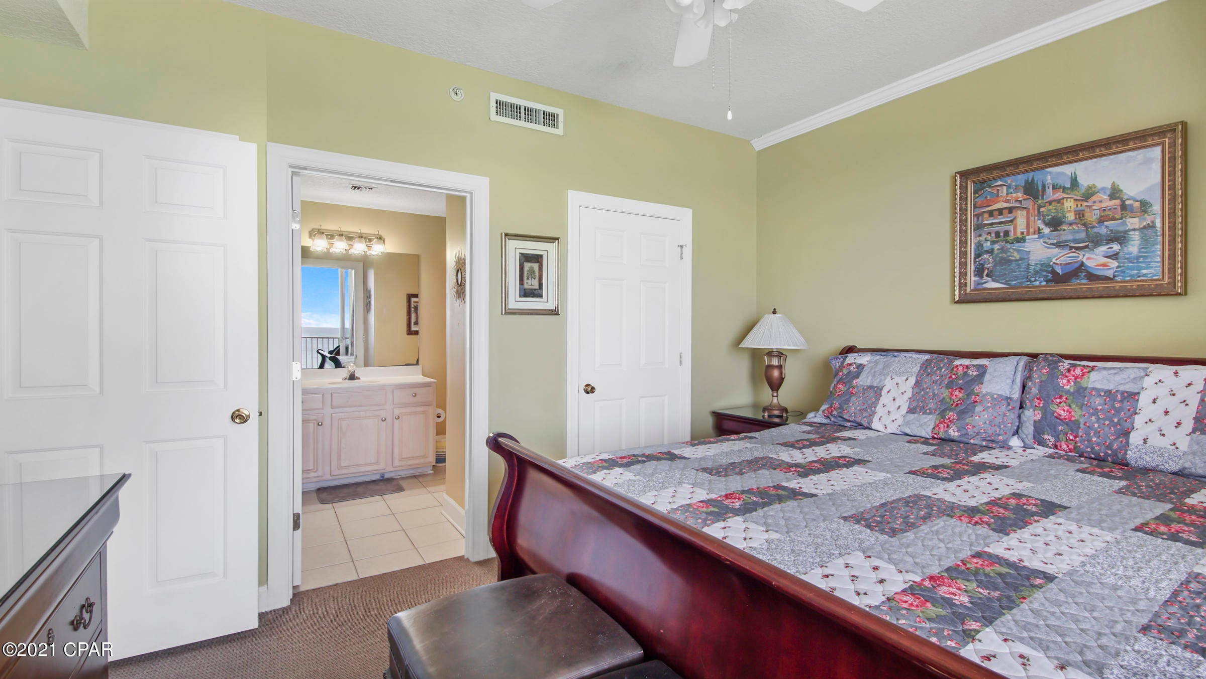 Twin Palms Resort - Residential