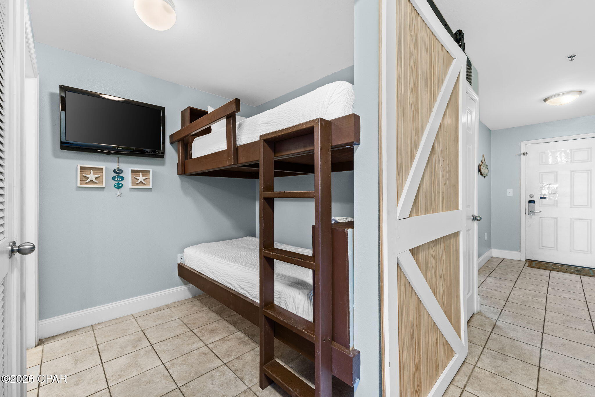 Laketown Wharf - Residential