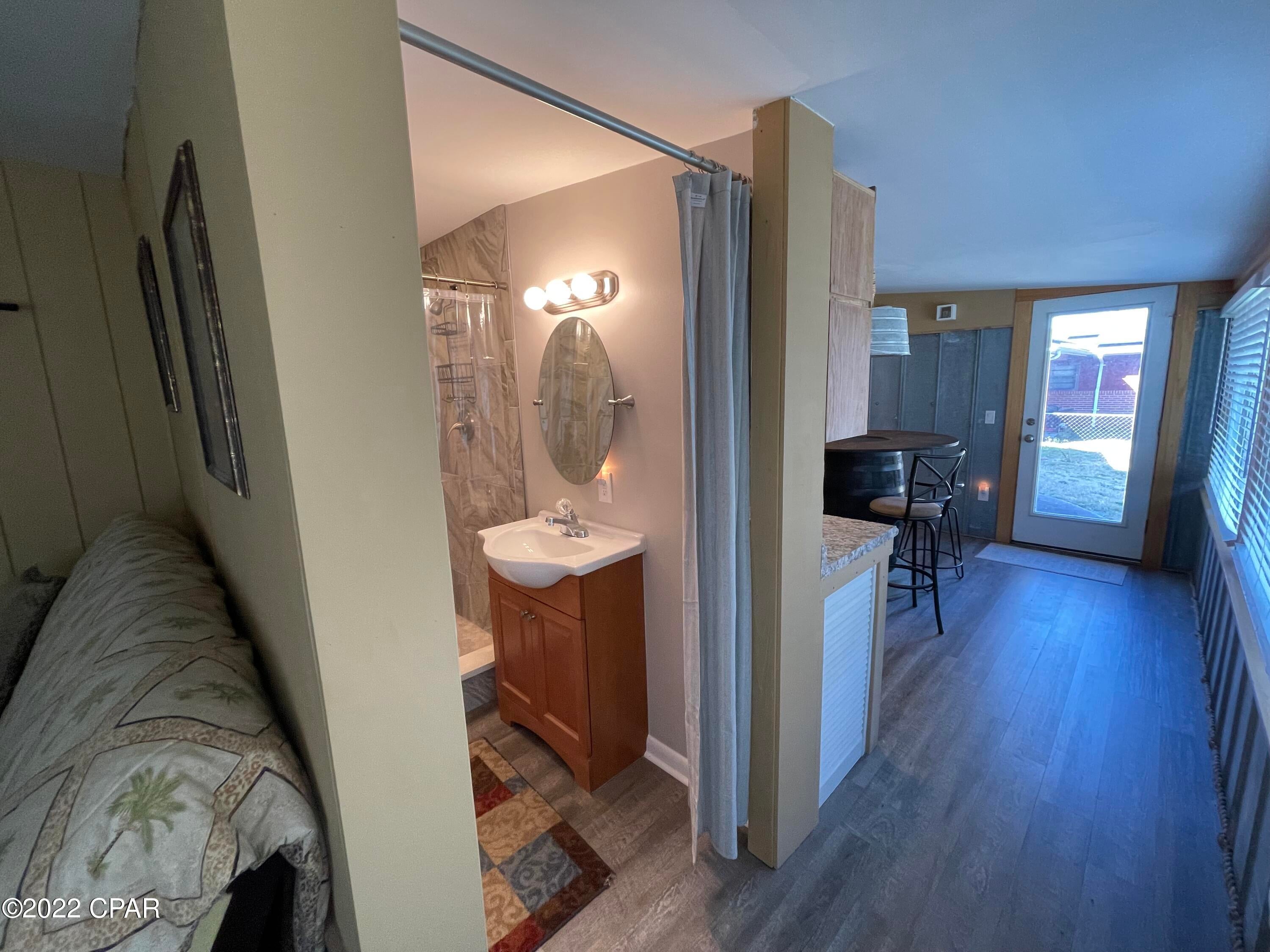 [No Recorded Subdiv] - Residential Lease
