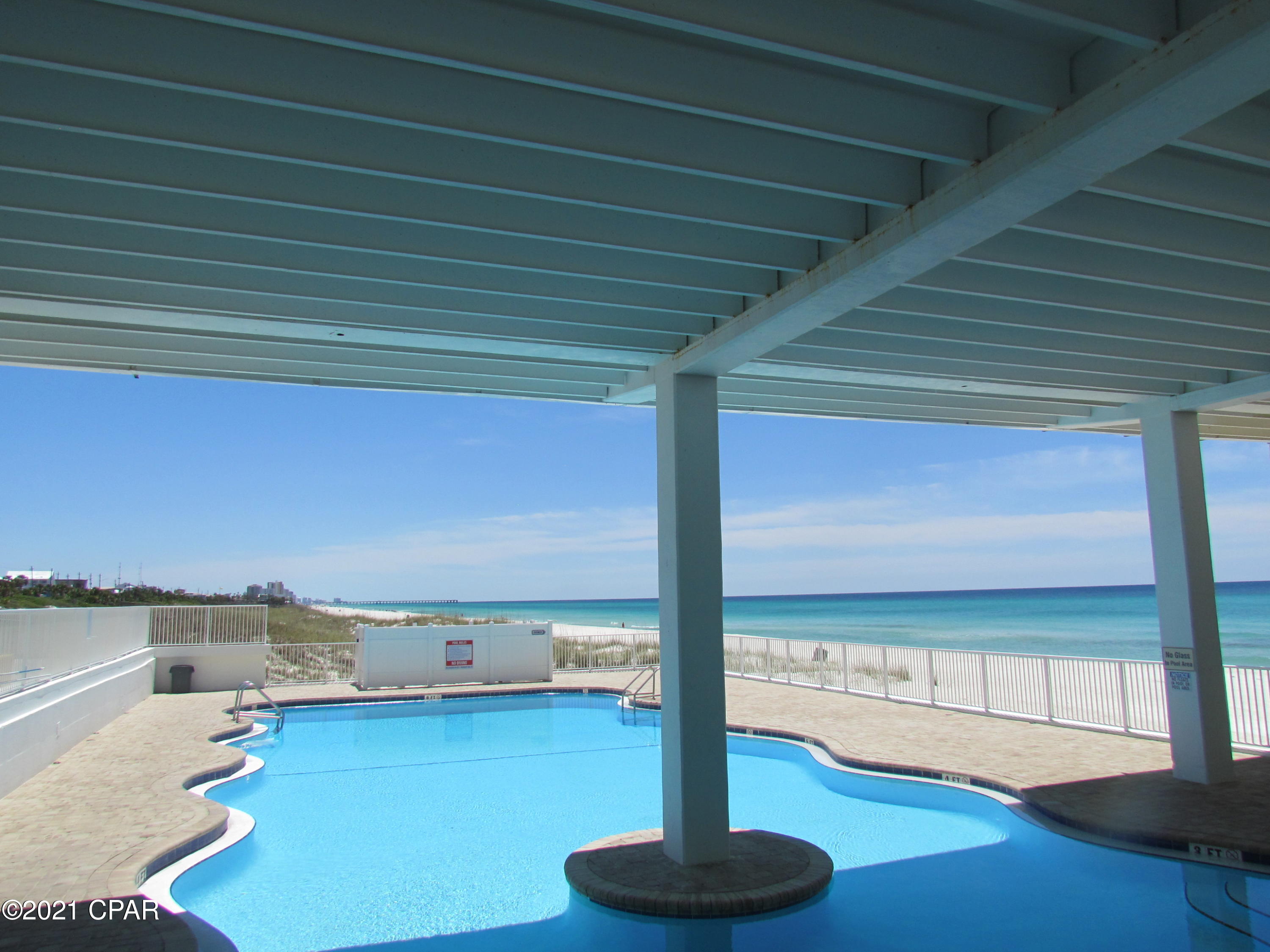 Fontainebleau Terrace - Residential