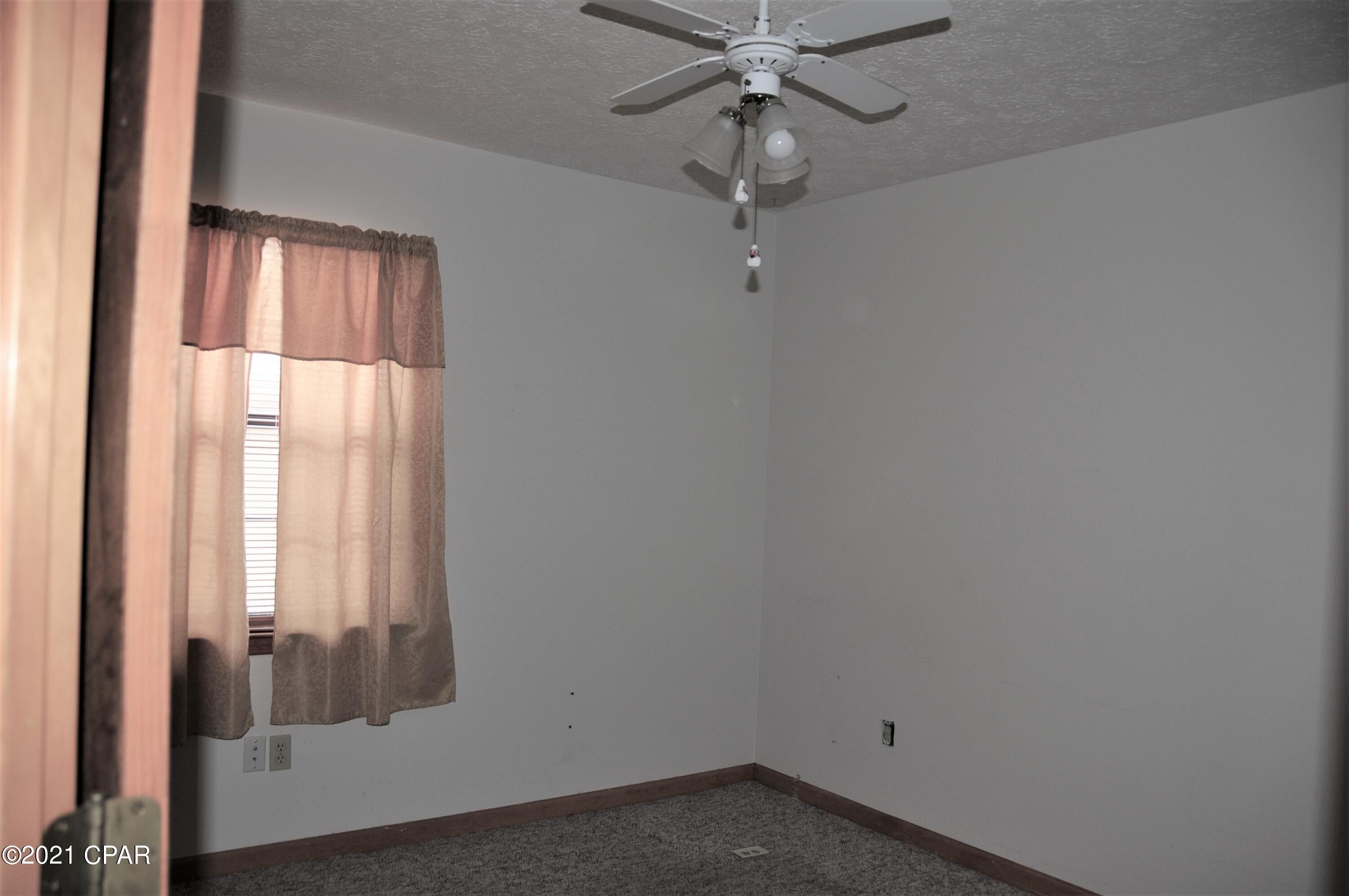 Shadow Bay Unt 3 & 4 - Residential