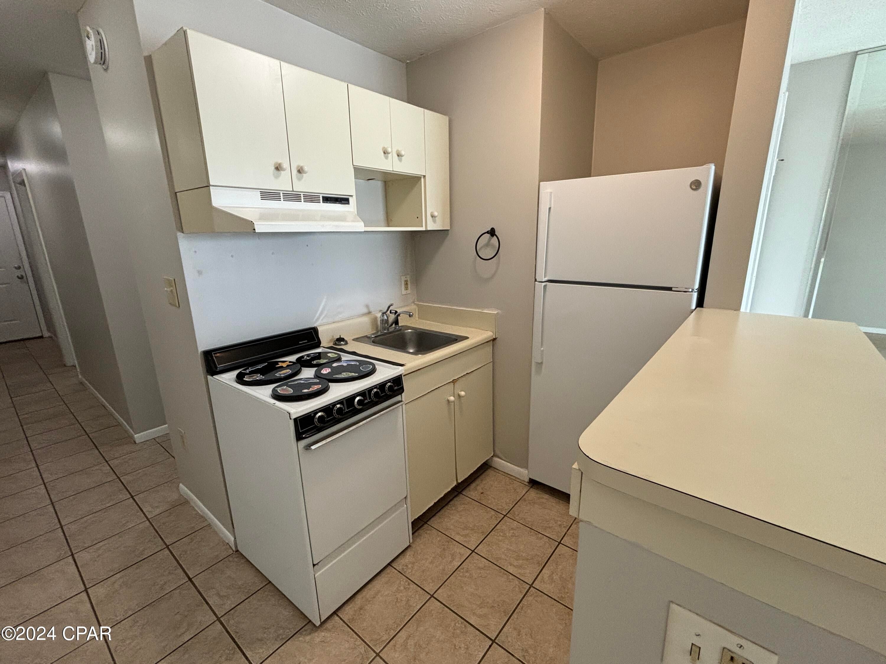 [No Recorded Subdiv] - Residential Lease