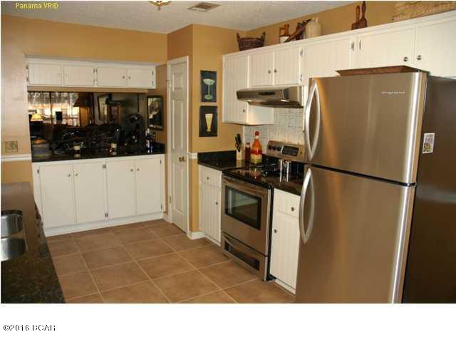 Tropical Bay - Residential Lease